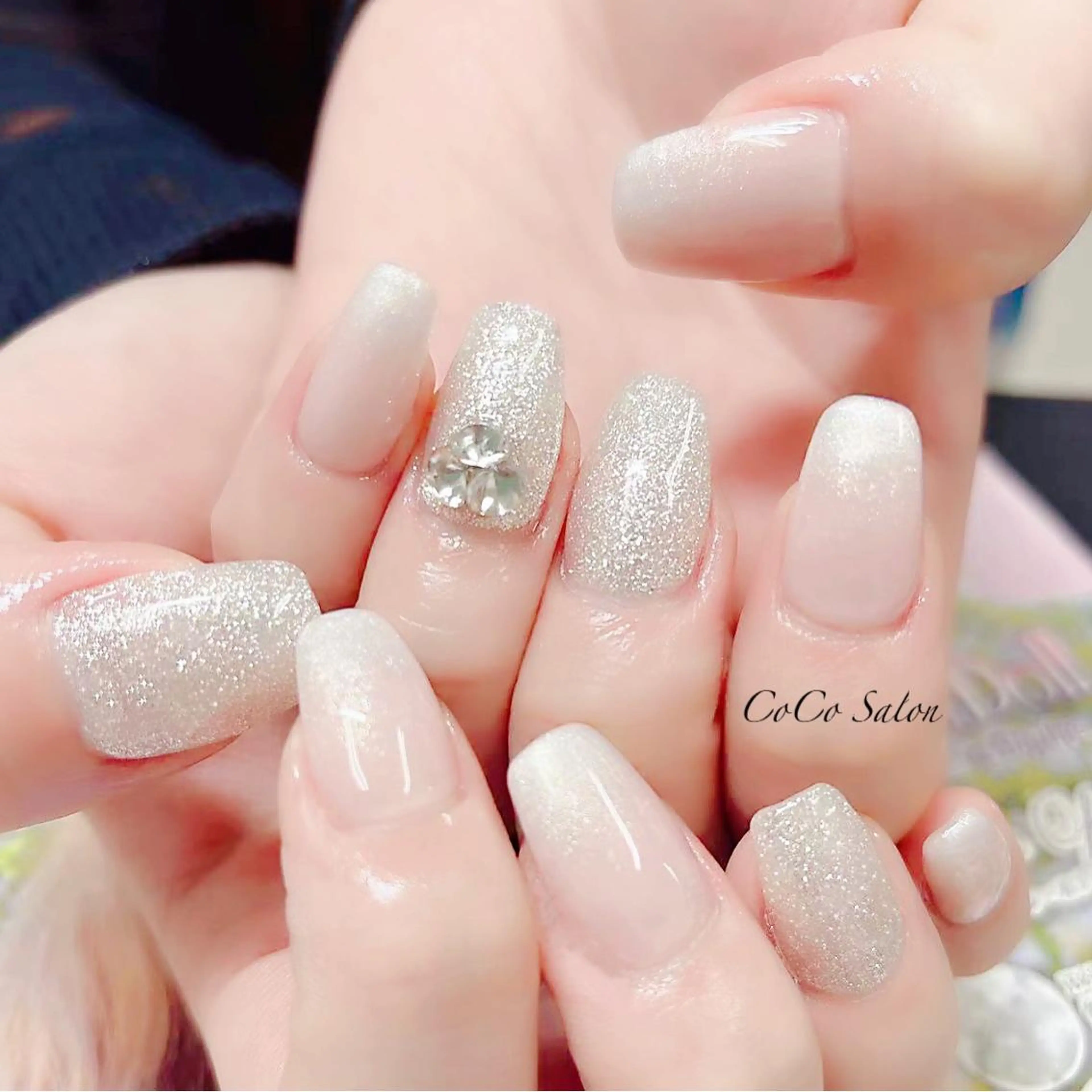 ネイル 長さ出し ジェルネイル グラデーション キラキラネイル ラメ(グリッター) CoCoSalon ネイル/まつ毛予約のネイルデザイン