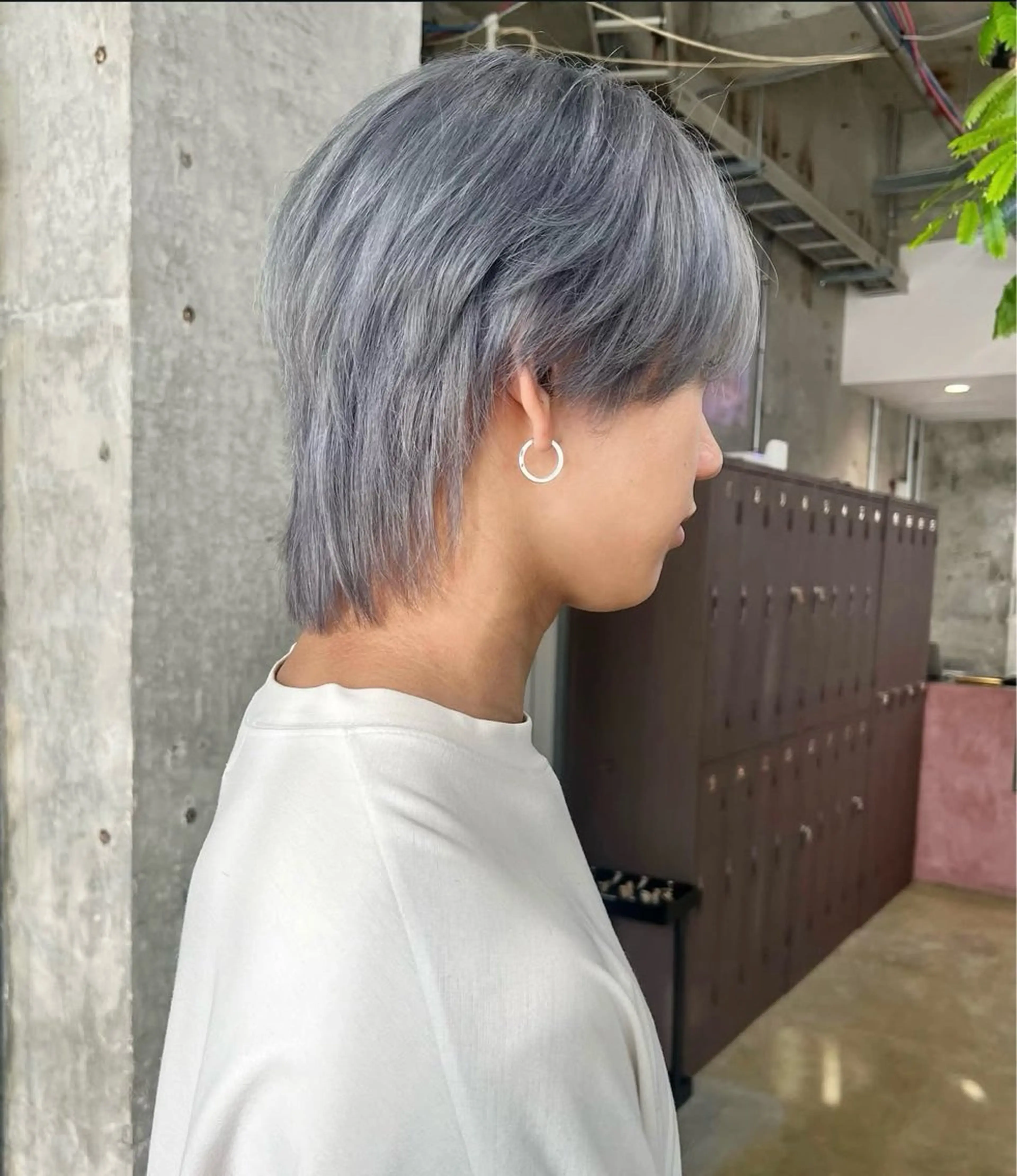 メンズウルフカットの写真