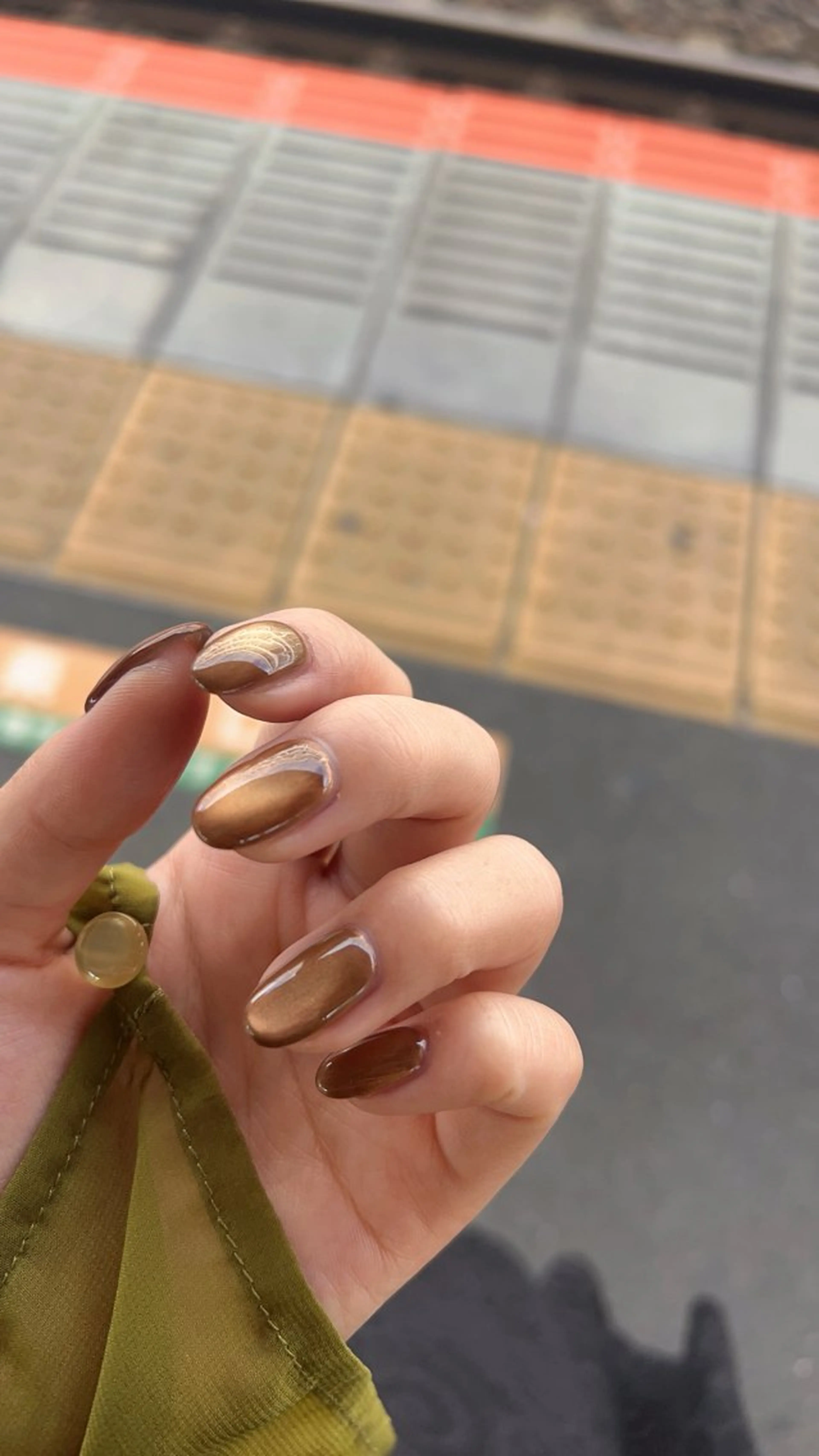 ネイル ジェルネイル マグネットネイル ミラーネイル 吉村 帆奈のネイルデザイン