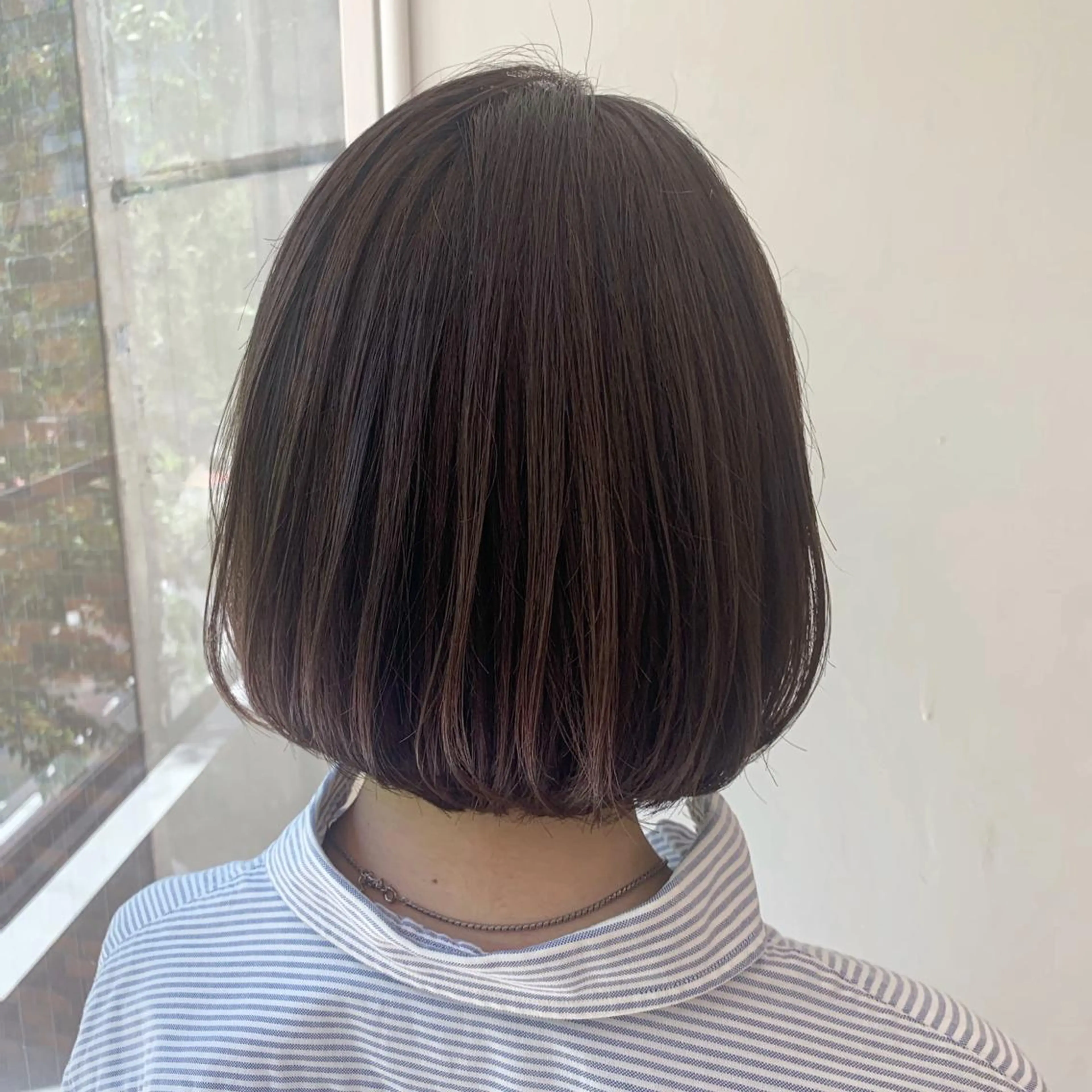 ショート カラー ブラウンカラー ピンクカラー ピンクブラウン ボブ カット ヘアカラー トリートメント chama レイヤーカットのヘアスタイル