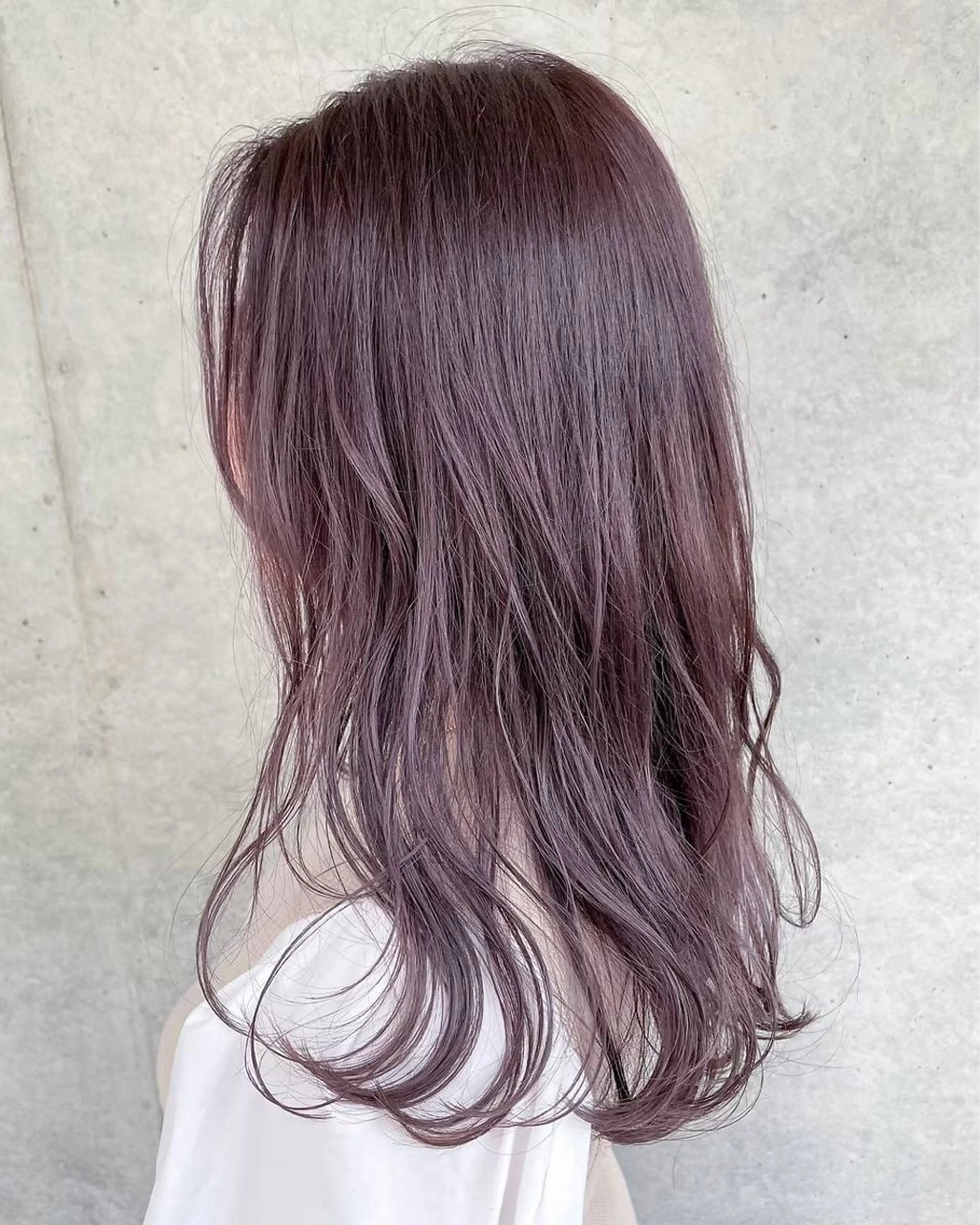 ロング ピンクラベンダー ヘアカラー SiLO 【シロ】のヘアスタイル