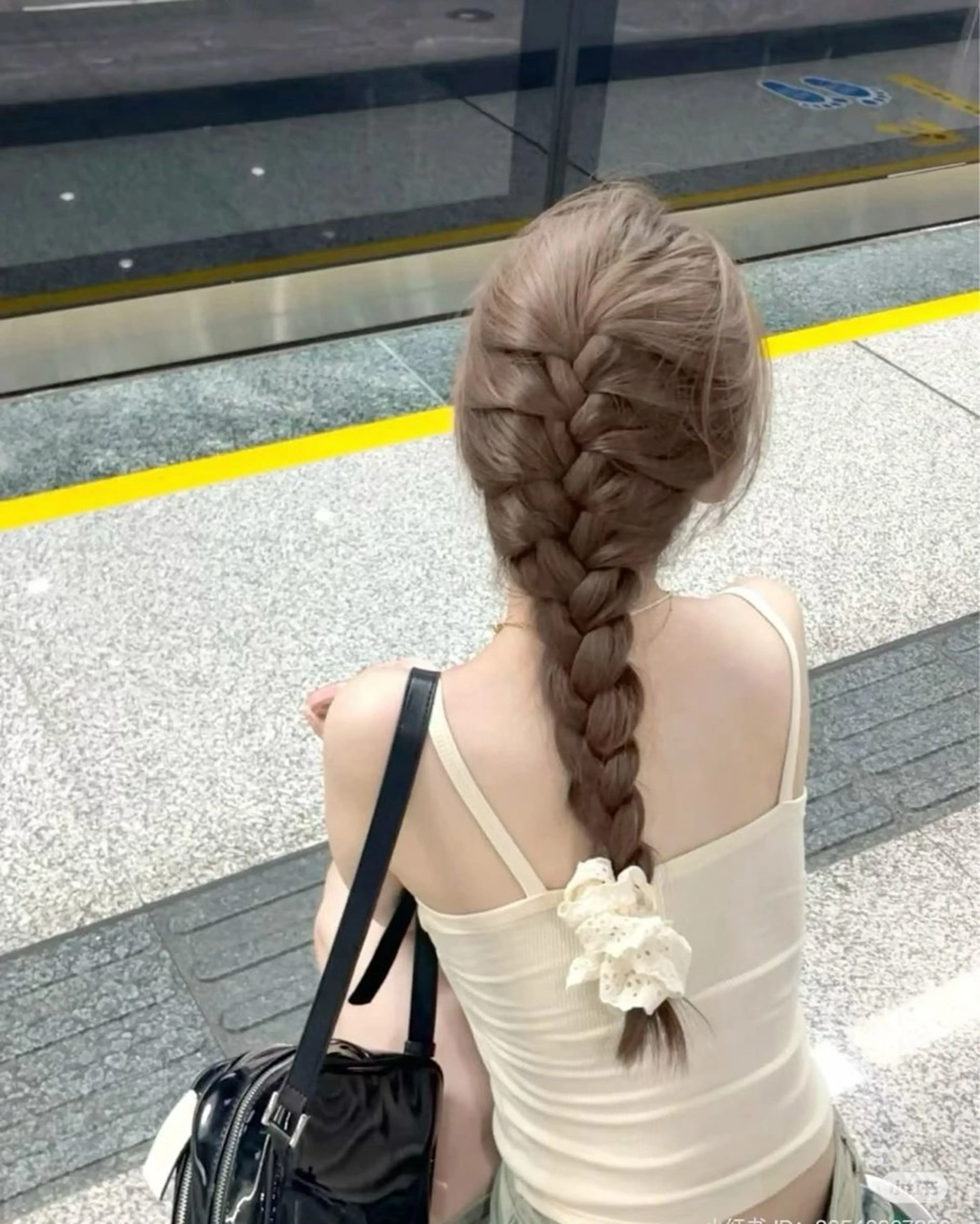 ロング ヘアカラー ヘッドスパ ヘアセット 🤍上質艶ワンホン ヘアMAYU🤍のヘアスタイル