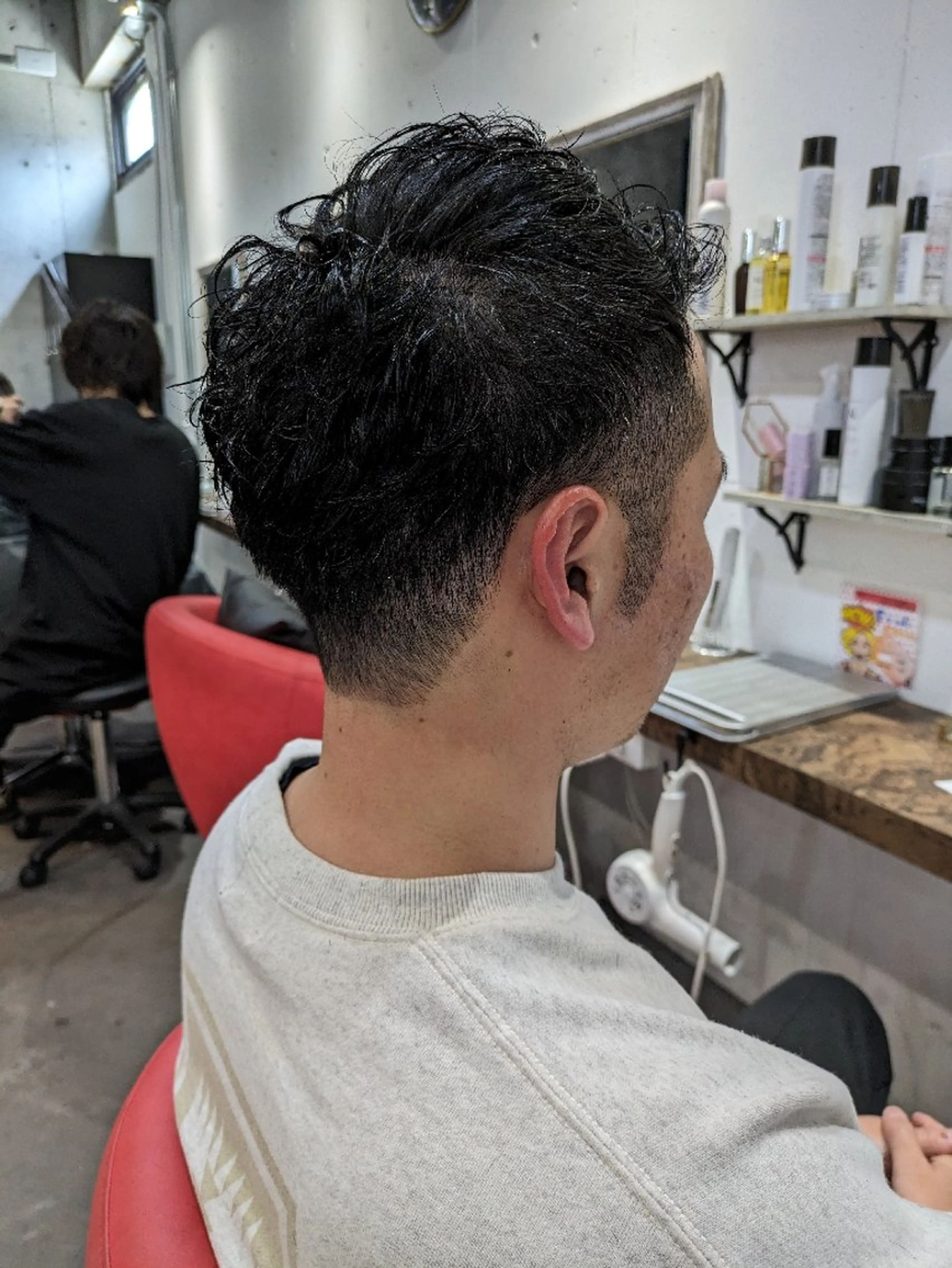 ショート パーマ メンズ メンズパーマ ニュアンスパーマ カット パーマ KUGE AKIFUMIのヘアスタイル