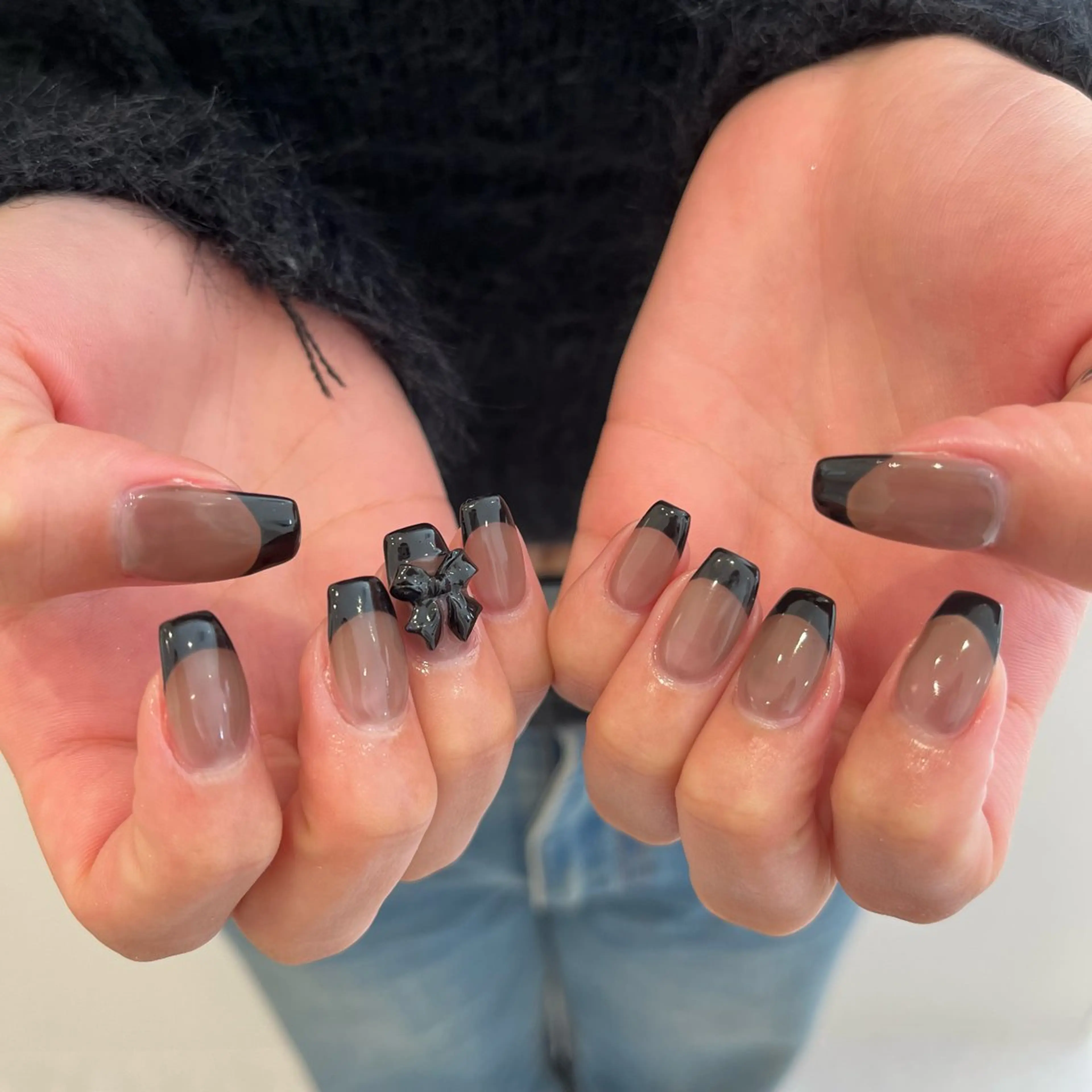 ネイル フレンチネイル リボン 杏花梨 ROCCOnailのネイルデザイン