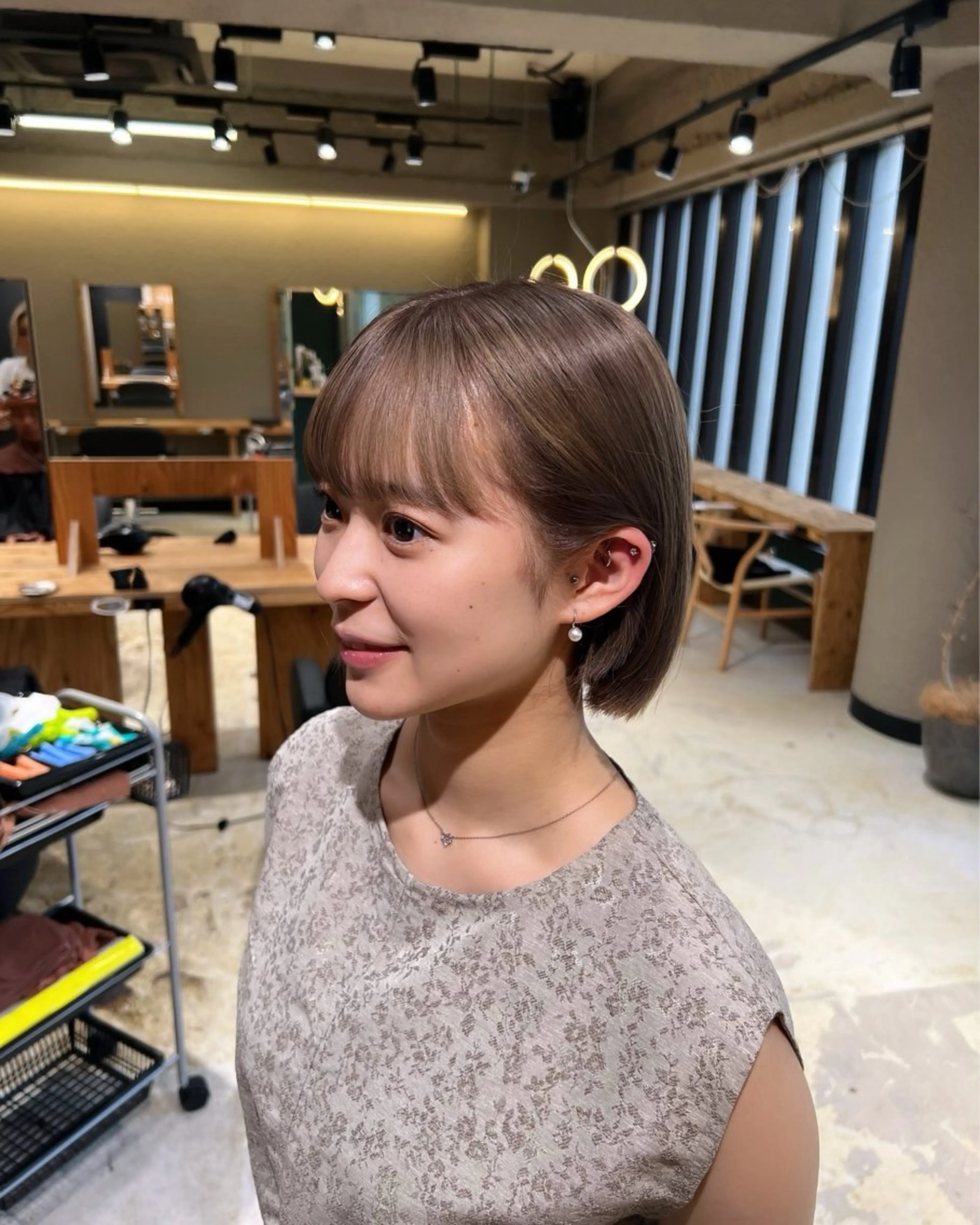ショート カラー 💖難波レイヤー カット💖ツバサのヘアスタイル