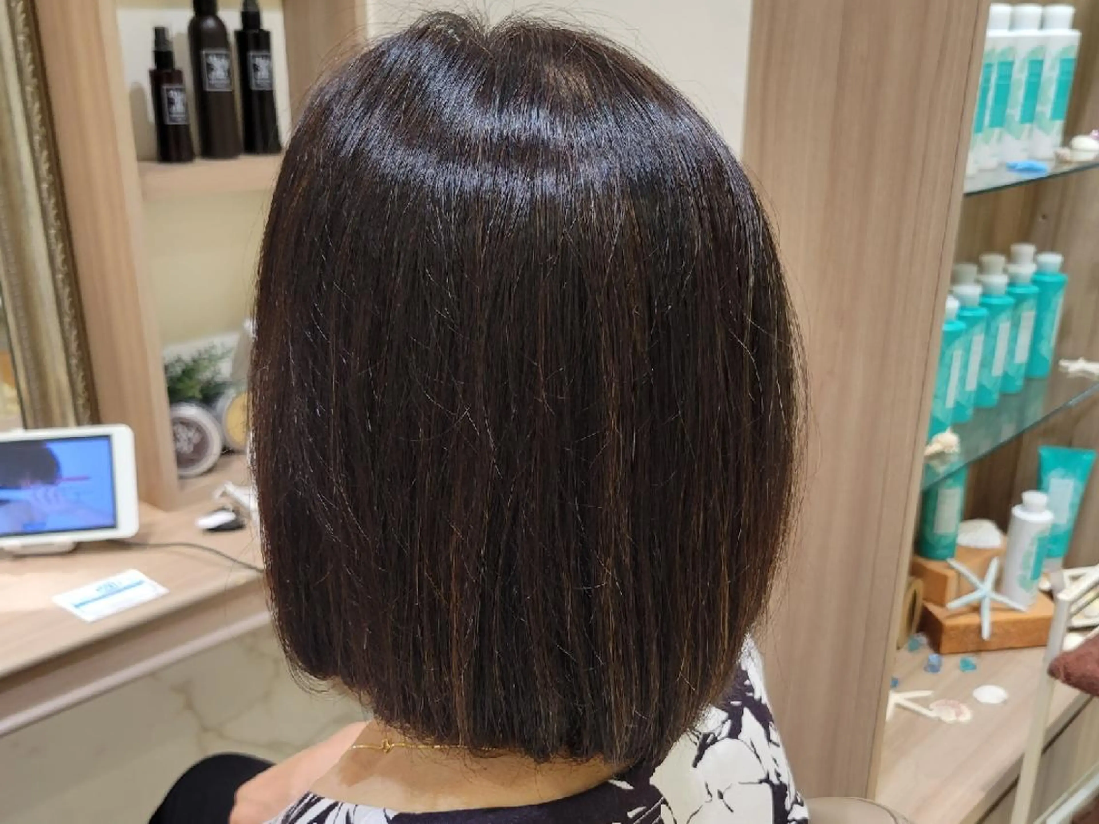 ミディアム 阪井 楓河のヘアスタイル