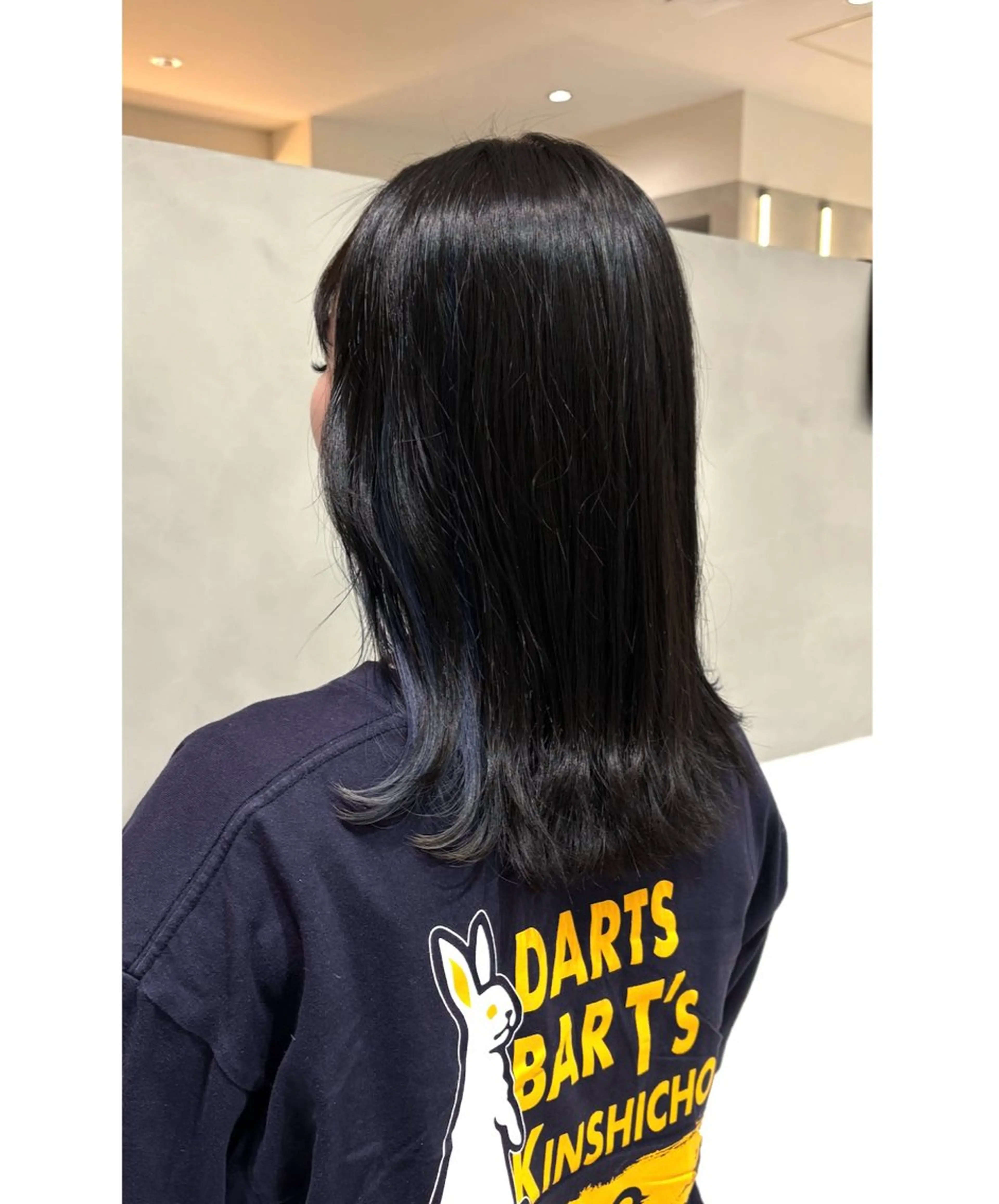 【イヤリングカラー】ケアブリーチ+ケアカラー+mbSh&トリートメントの写真