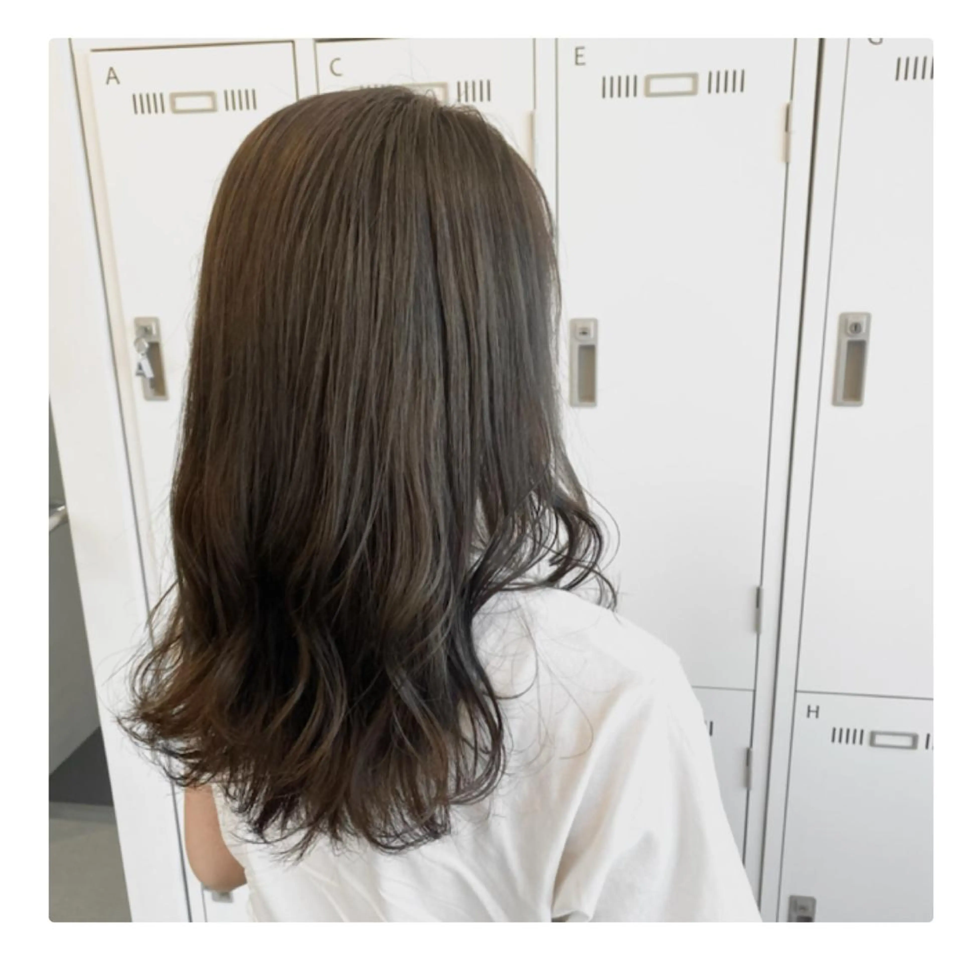 ロング カラー カット ヘアカラー YUNA ユウナのヘアスタイル