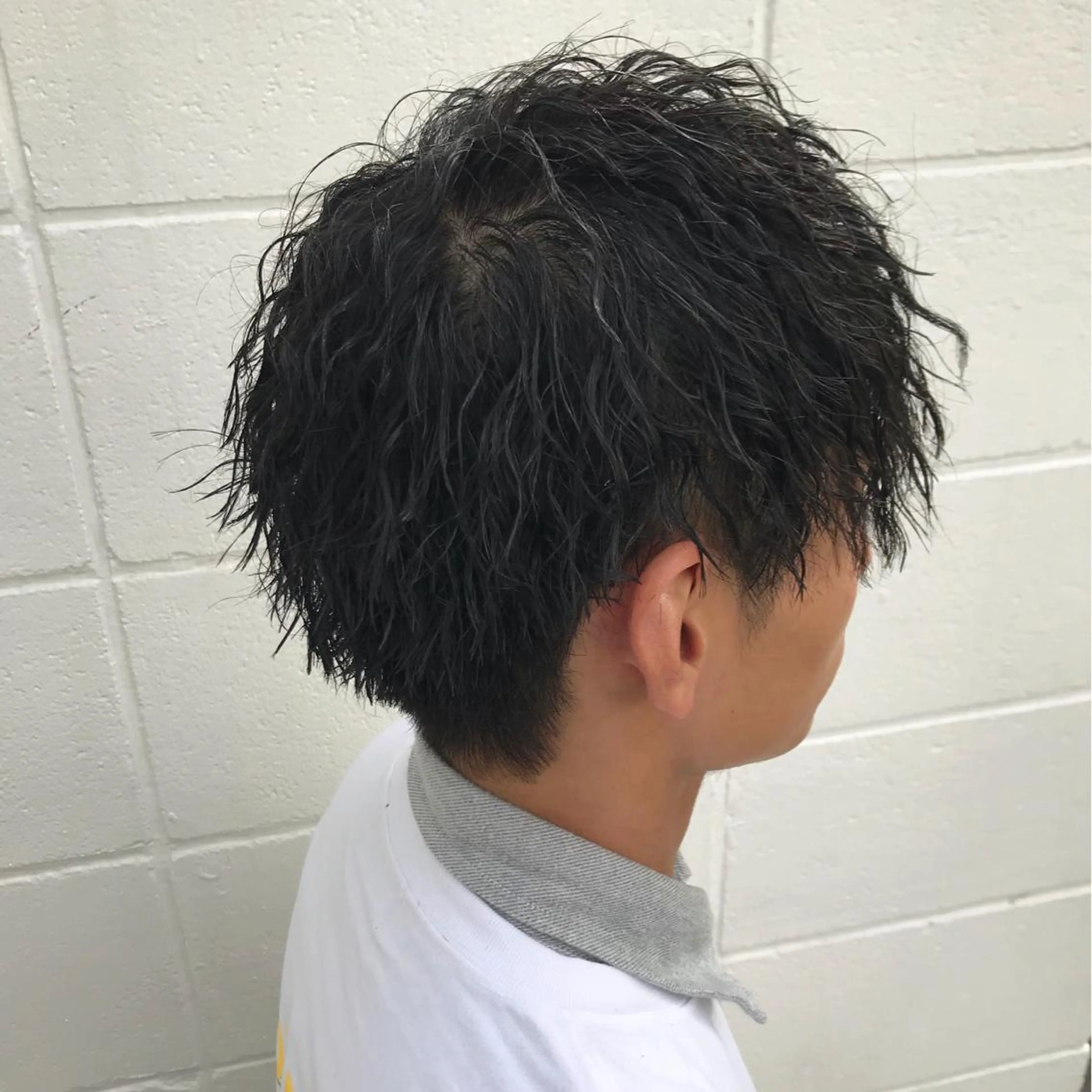 ショート パーマ メンズ メンズパーマ メンズツイストパーマ ツイストパーマ カット パーマ メンズ特化 TAKUYAのヘアスタイル
