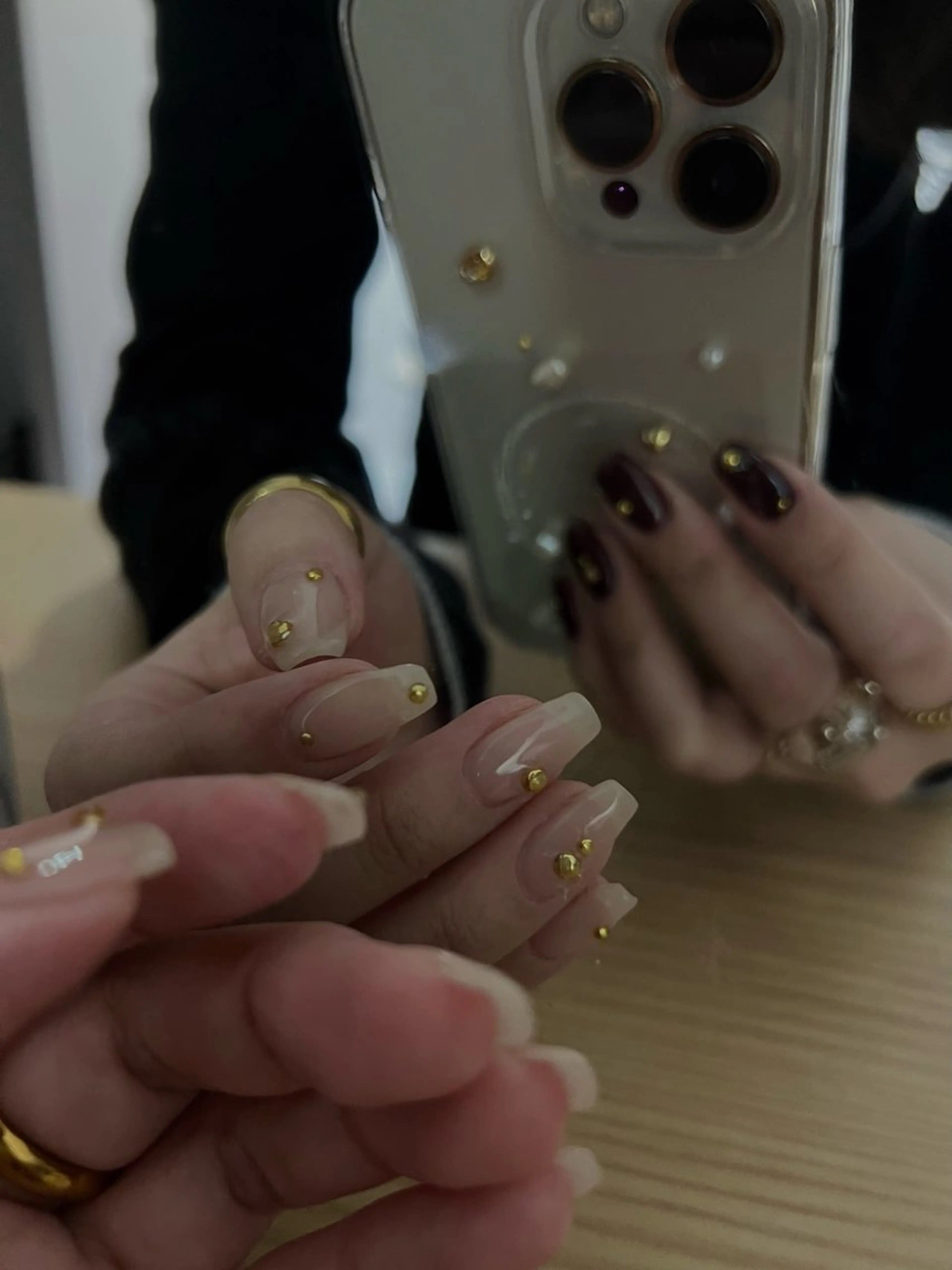 ネイル ジェルネイル ゴールド マグネットネイル ニュアンスネイル パラジェル ハンドネイル ハンドケア Bana_ Nailのネイルデザイン