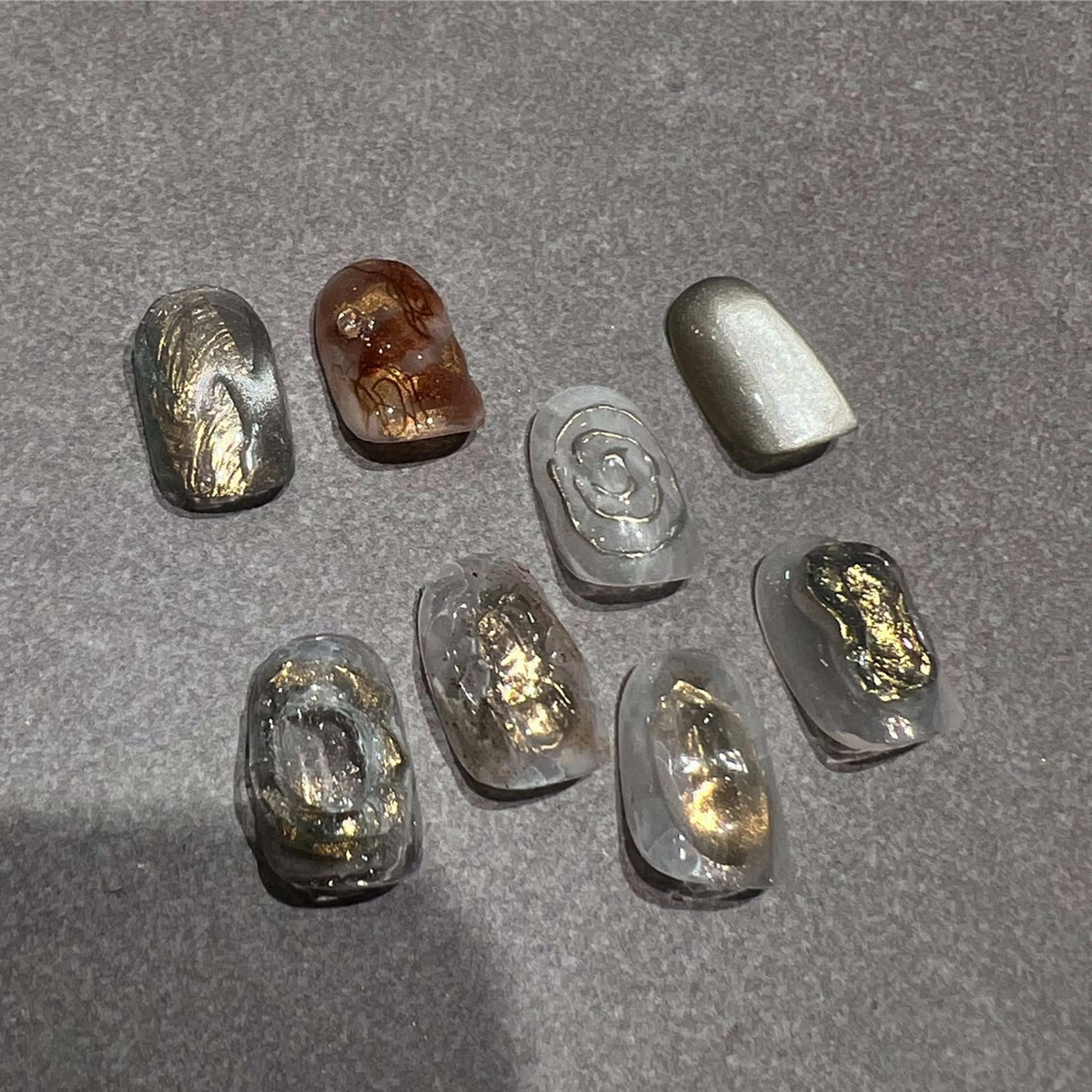 ネイル 金 柚嬉のネイルデザイン