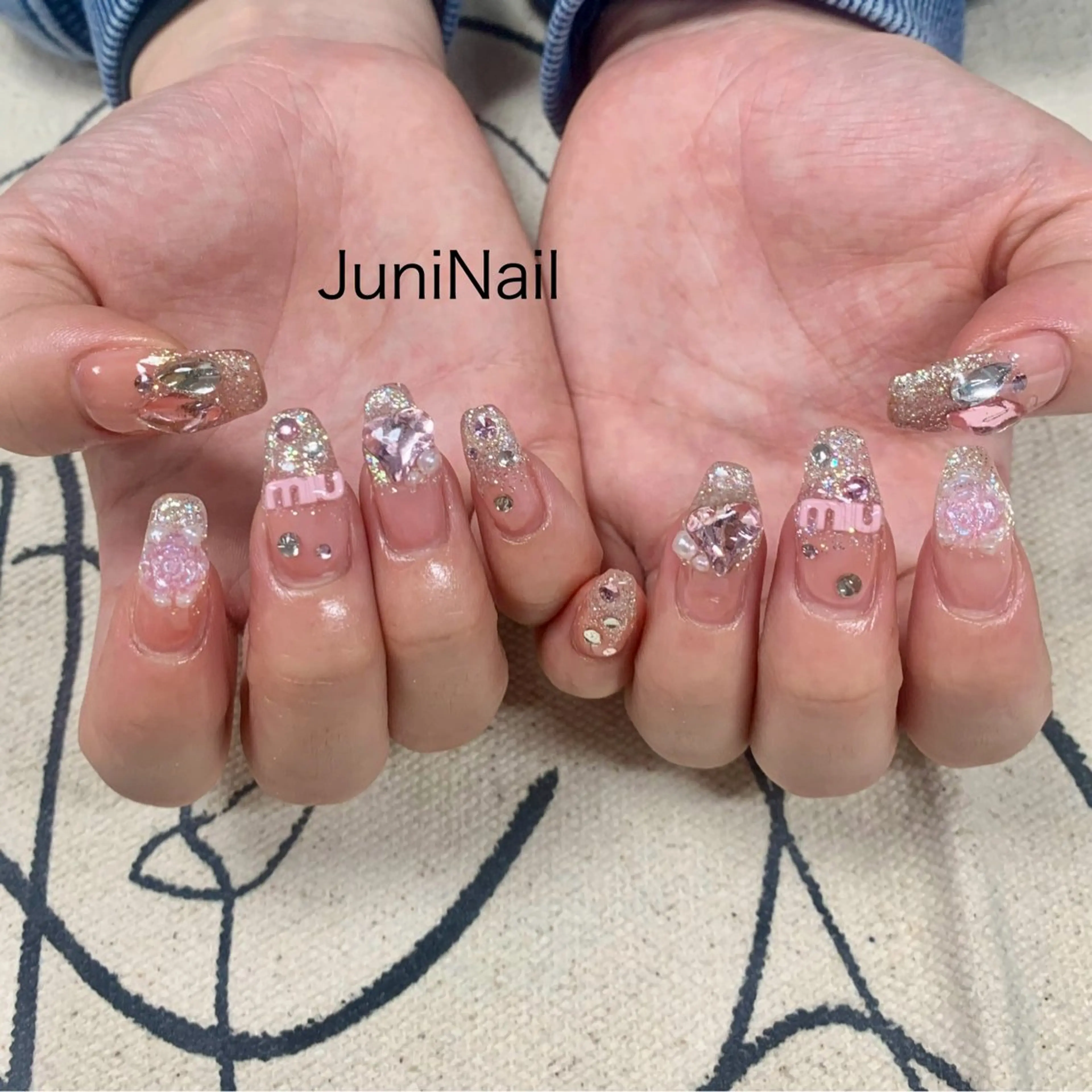 ネイル クリアネイル 成人式 氷ネイル・うるうるネイル 韓国ネイル ミラーネイル ハンドネイル JuniNail韓国 ネイリストsuのネイルデザイン