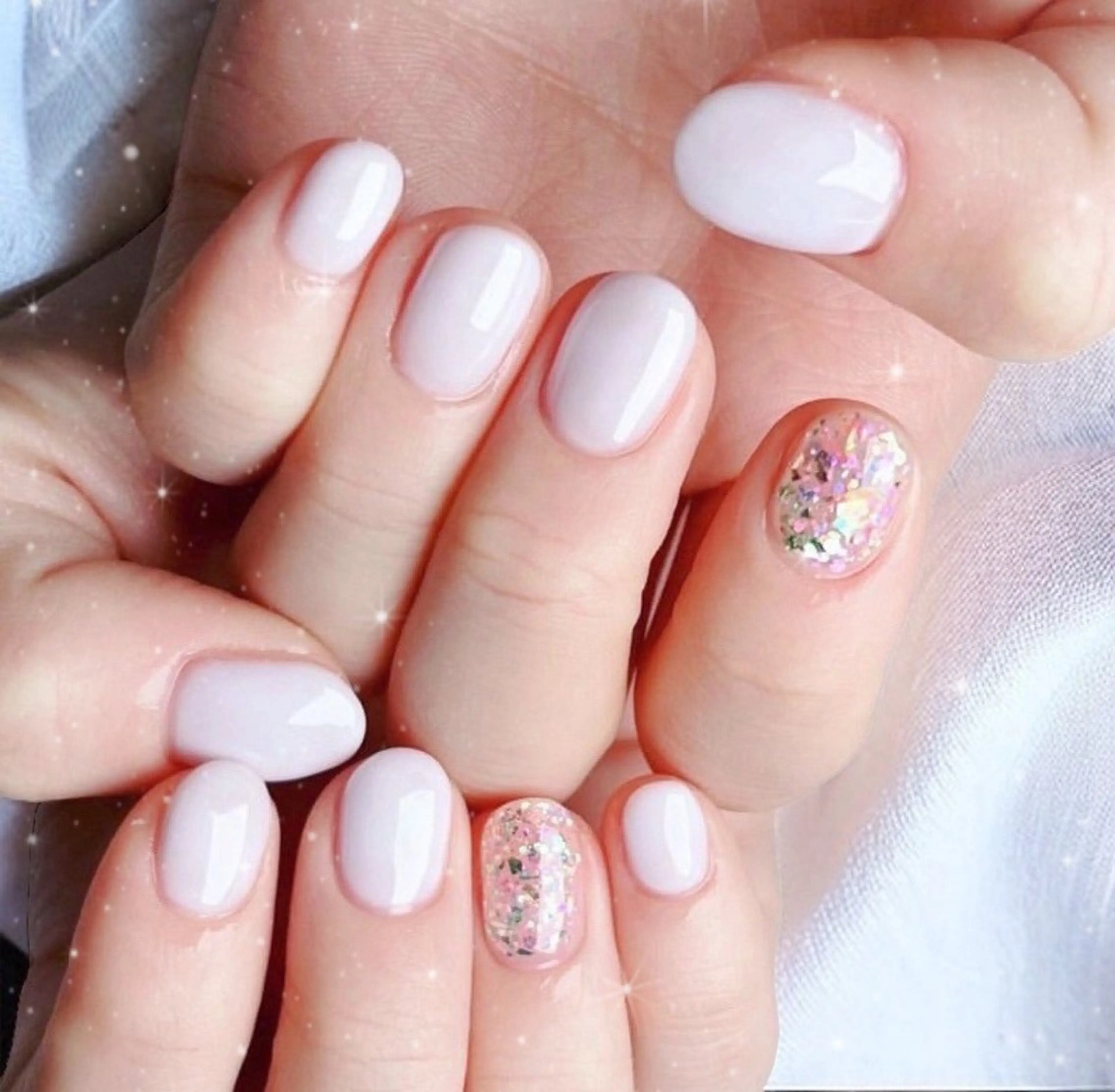ネイル ラメ(グリッター) ホワイト Bestnail所属・Best Nail Yu🎀🫧のネイルデザイン