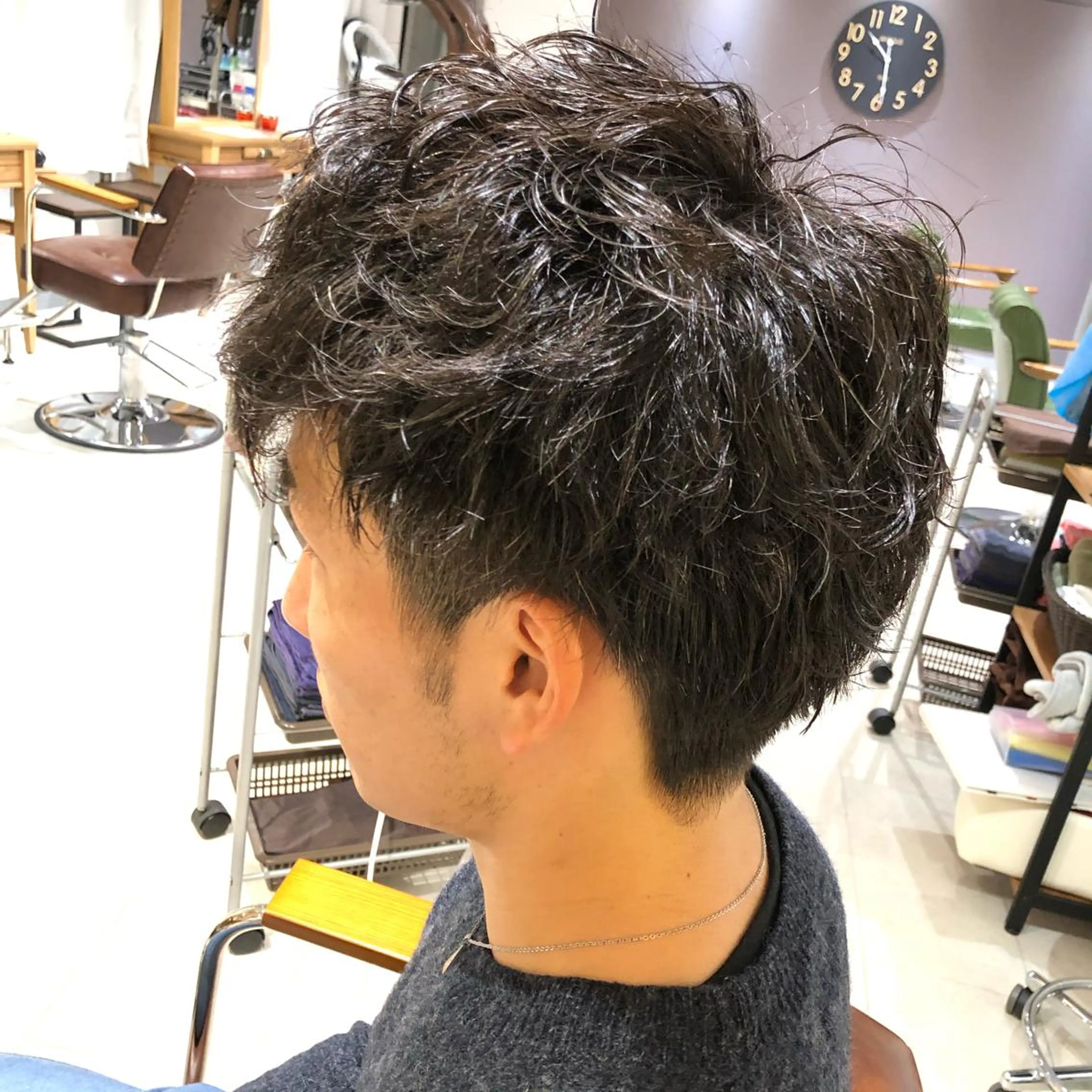 パーマ メンズ メンズパーマ メンズスパイラルパーマ スパイラルパーマ 過去一の柔髪ヘア 🌿IVYjoureのヘアスタイル