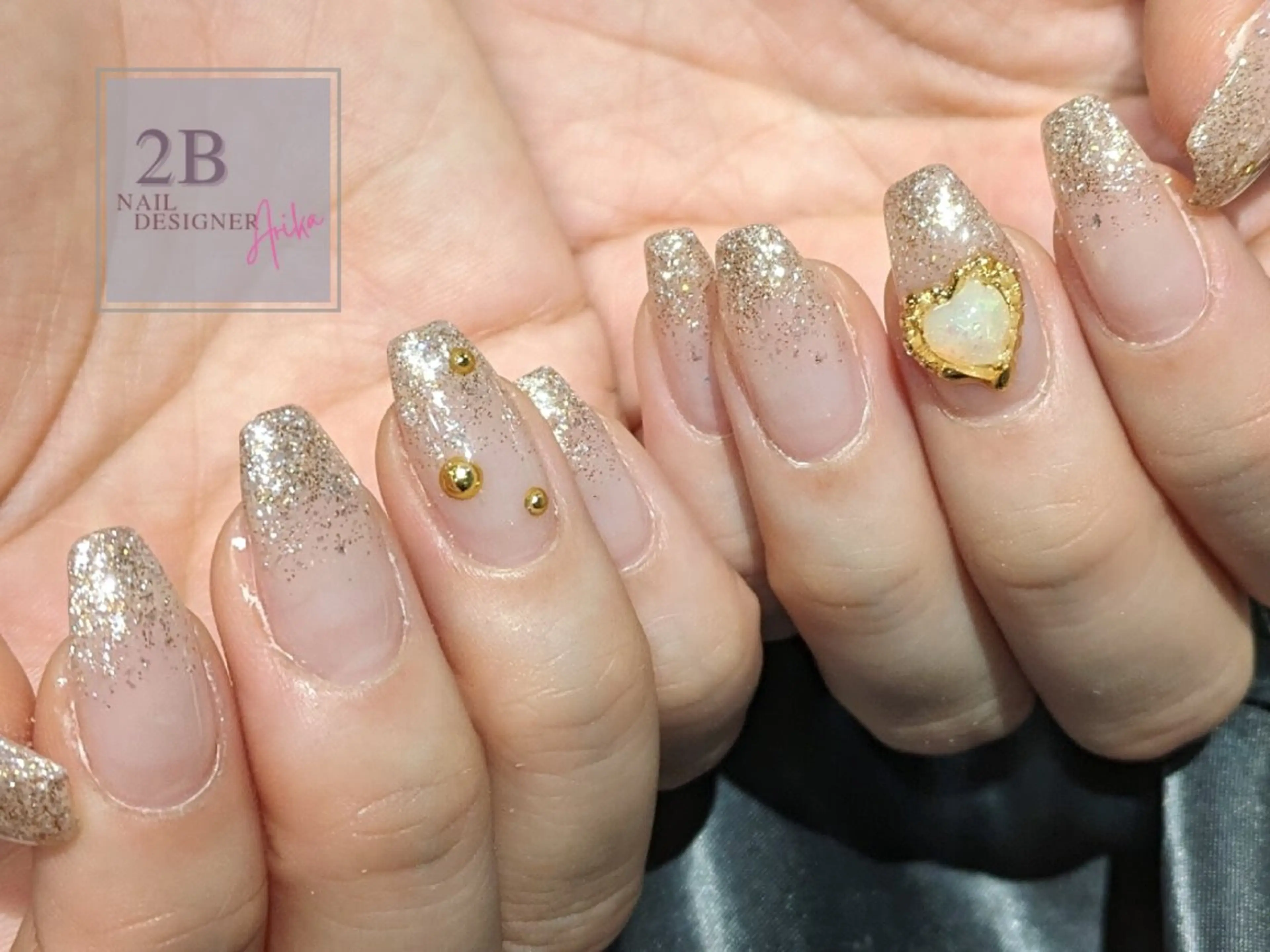 ネイル グラデーション ラメ(グリッター) ラメグラデーション 2B__nails ニービー京都伏見区のネイルデザイン