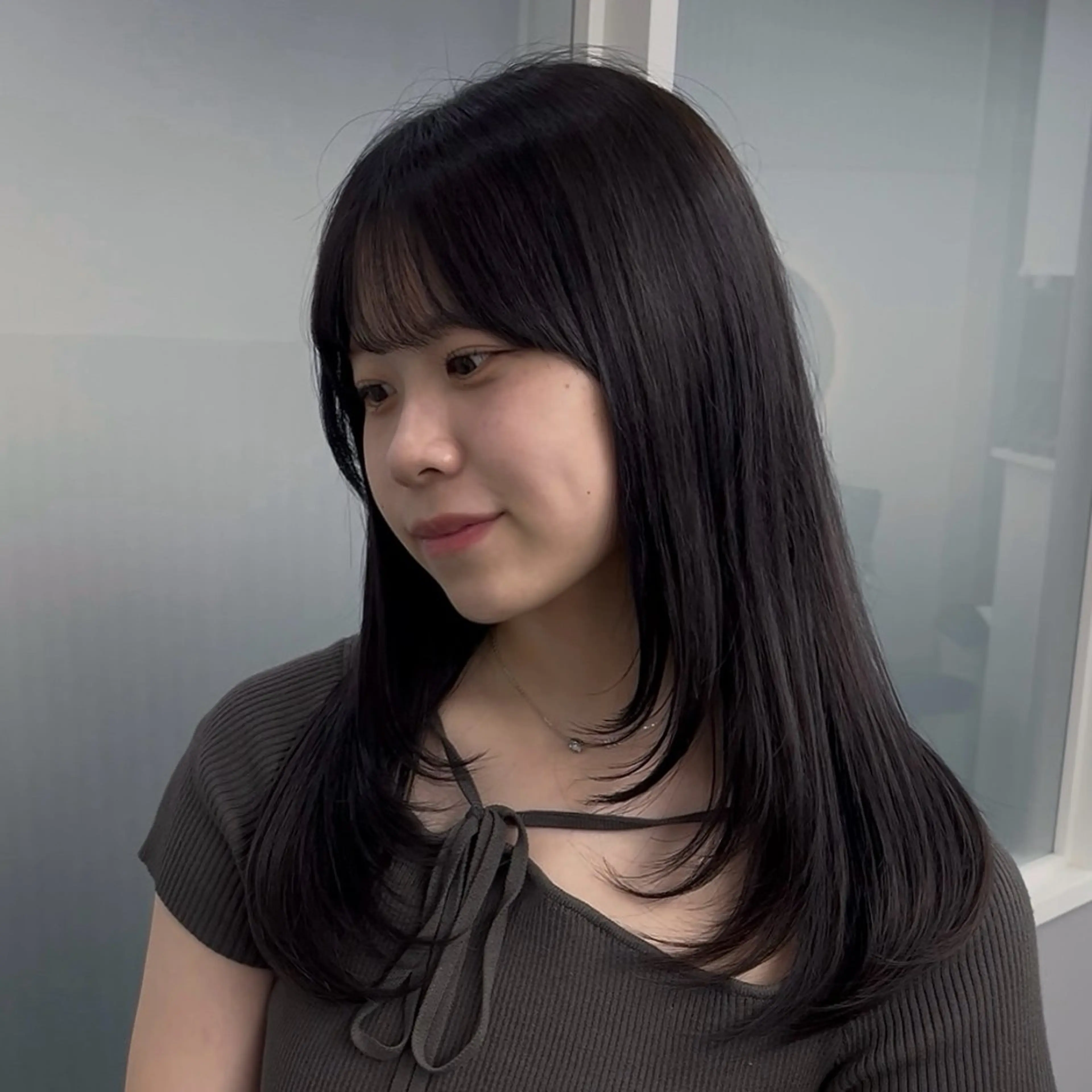 セミロング 顔まわりレイヤー 顔周りカット レイヤーカット 小顔カット カット ヘアカラー トリートメント ☘️透明感カラー➕ レイヤー maya☘のヘアスタイル