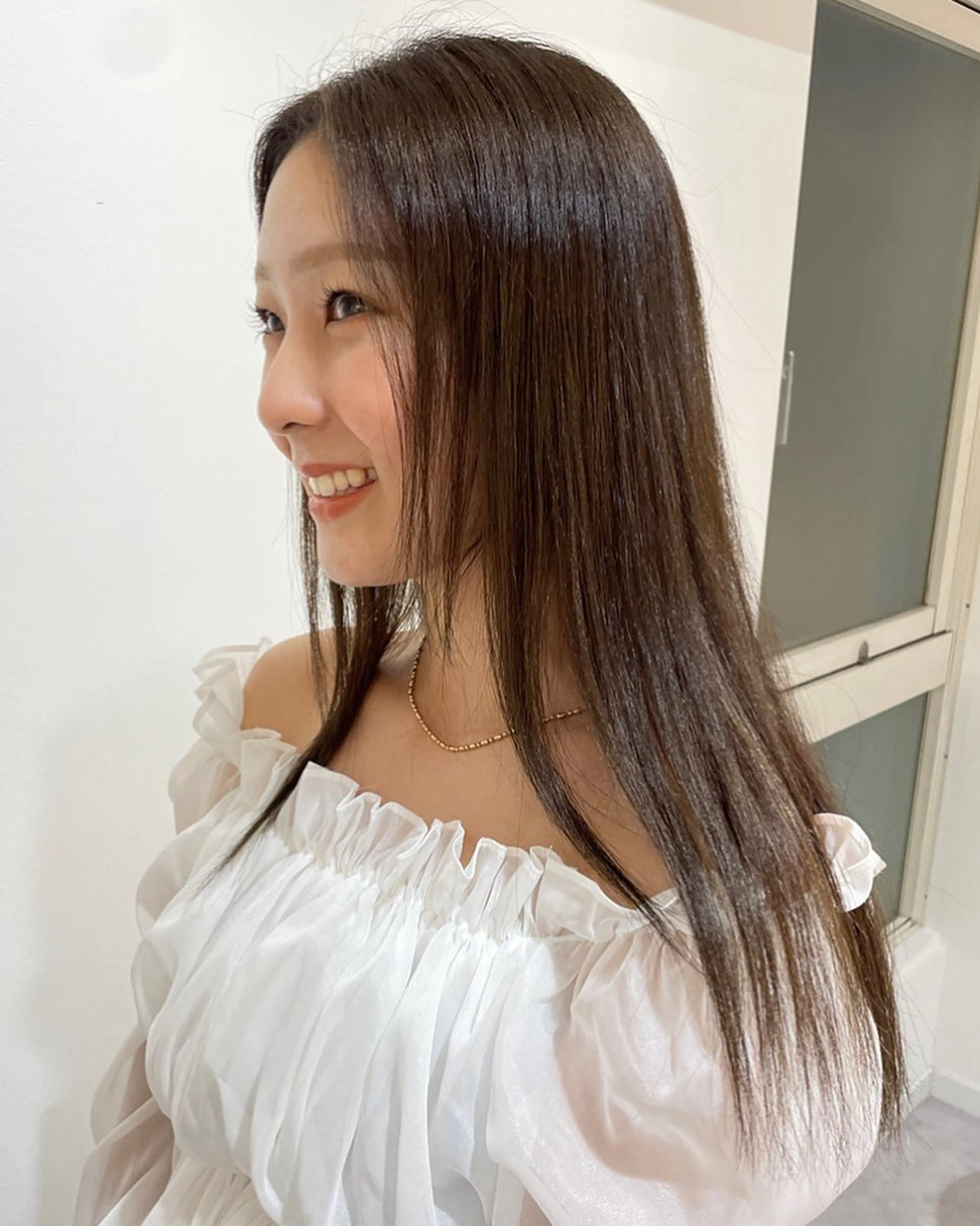 ロング カット ヘアカラー トリートメント 柔らかい透明感カラー 🎀maria🎀のヘアスタイル