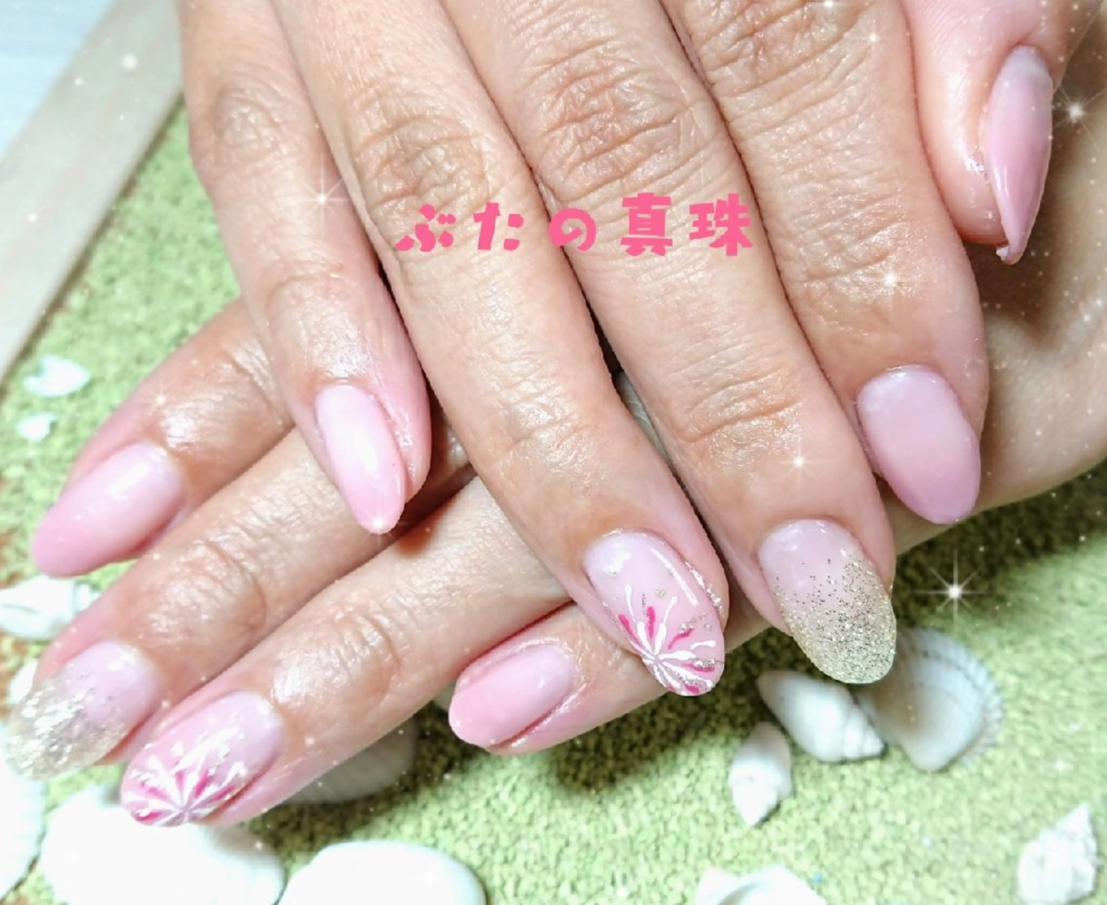 ネイル ハンドネイル 林 珠里のネイルデザイン