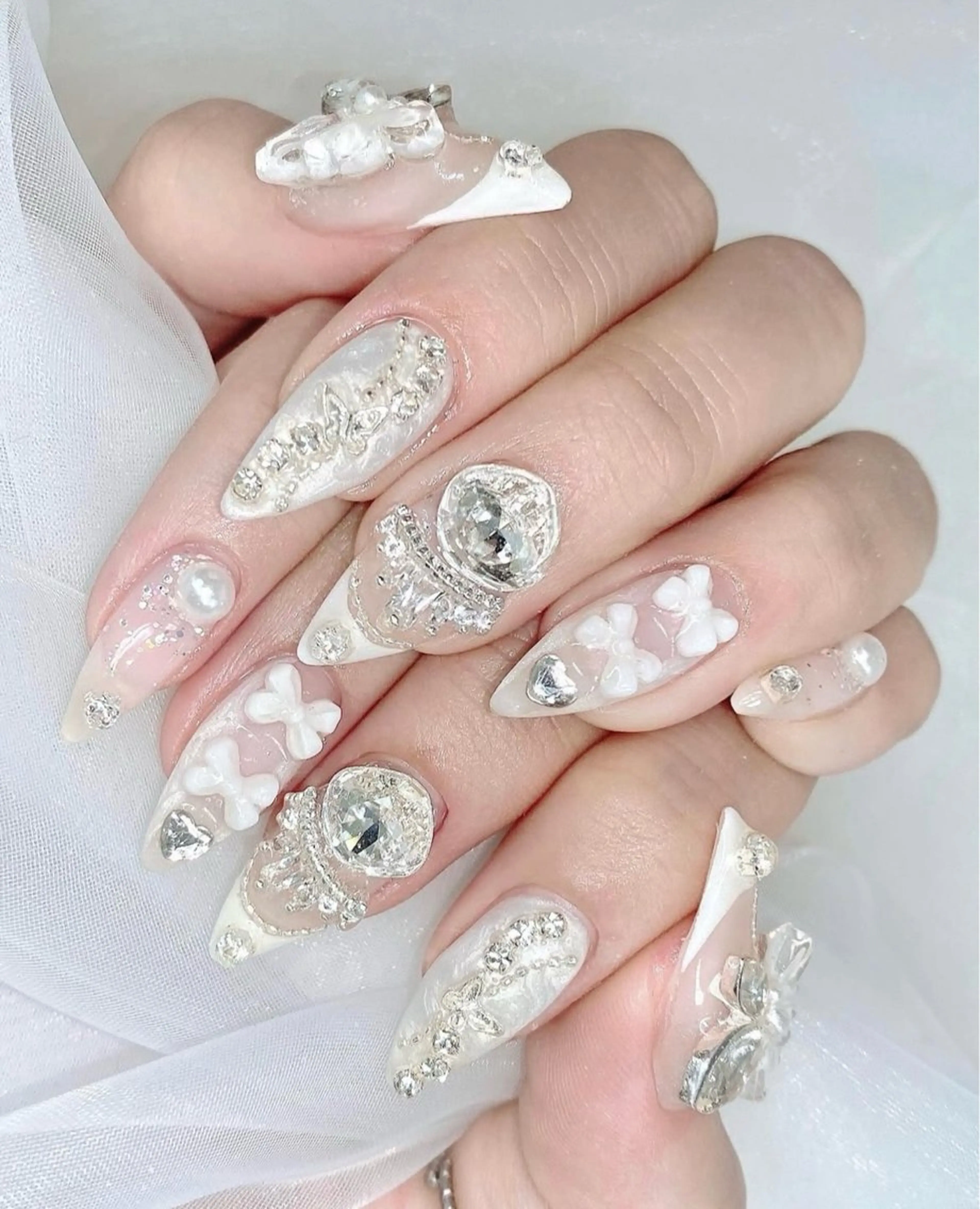 ネイル 長さ出し フレンチネイル グラデーション 卒業式 マグネットネイル ハンドネイル MIHANA HIKARIのネイルデザイン