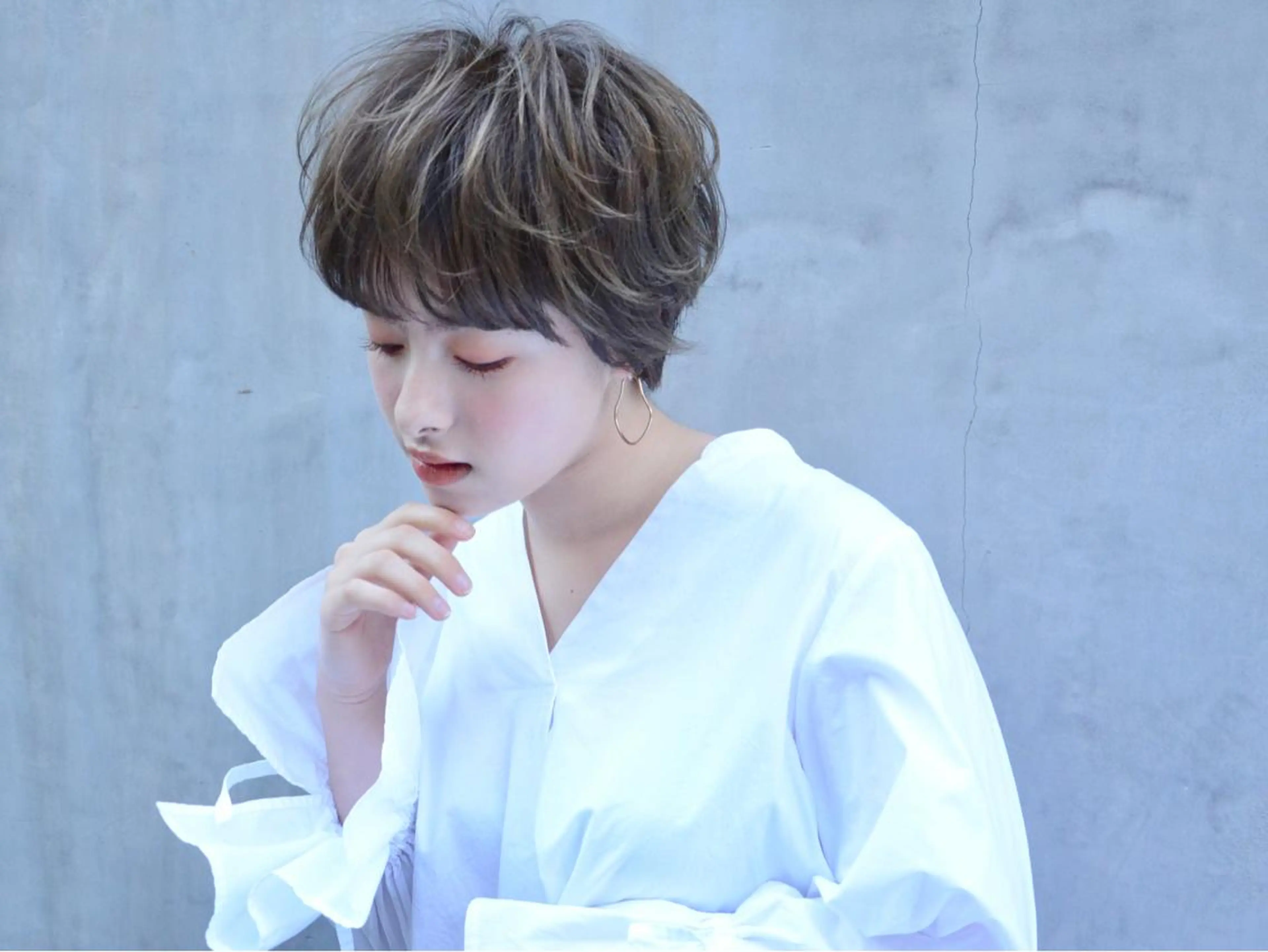 ショート パーソナルカラー 藤本夢のヘアスタイル