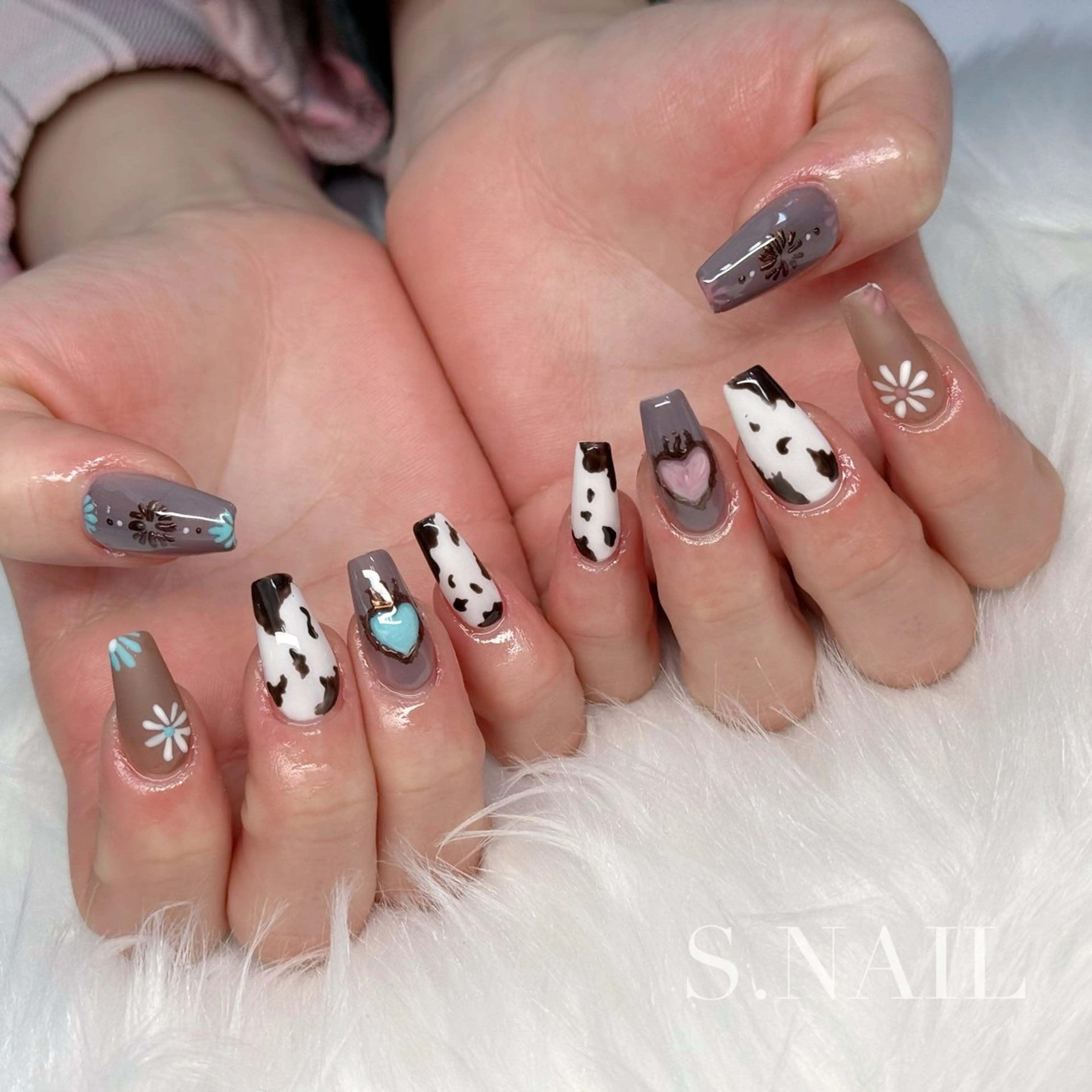 ネイル アートネイル 持ち込み ハンドネイル S♡NAIL所属・S.NAIL Suuのネイルデザイン