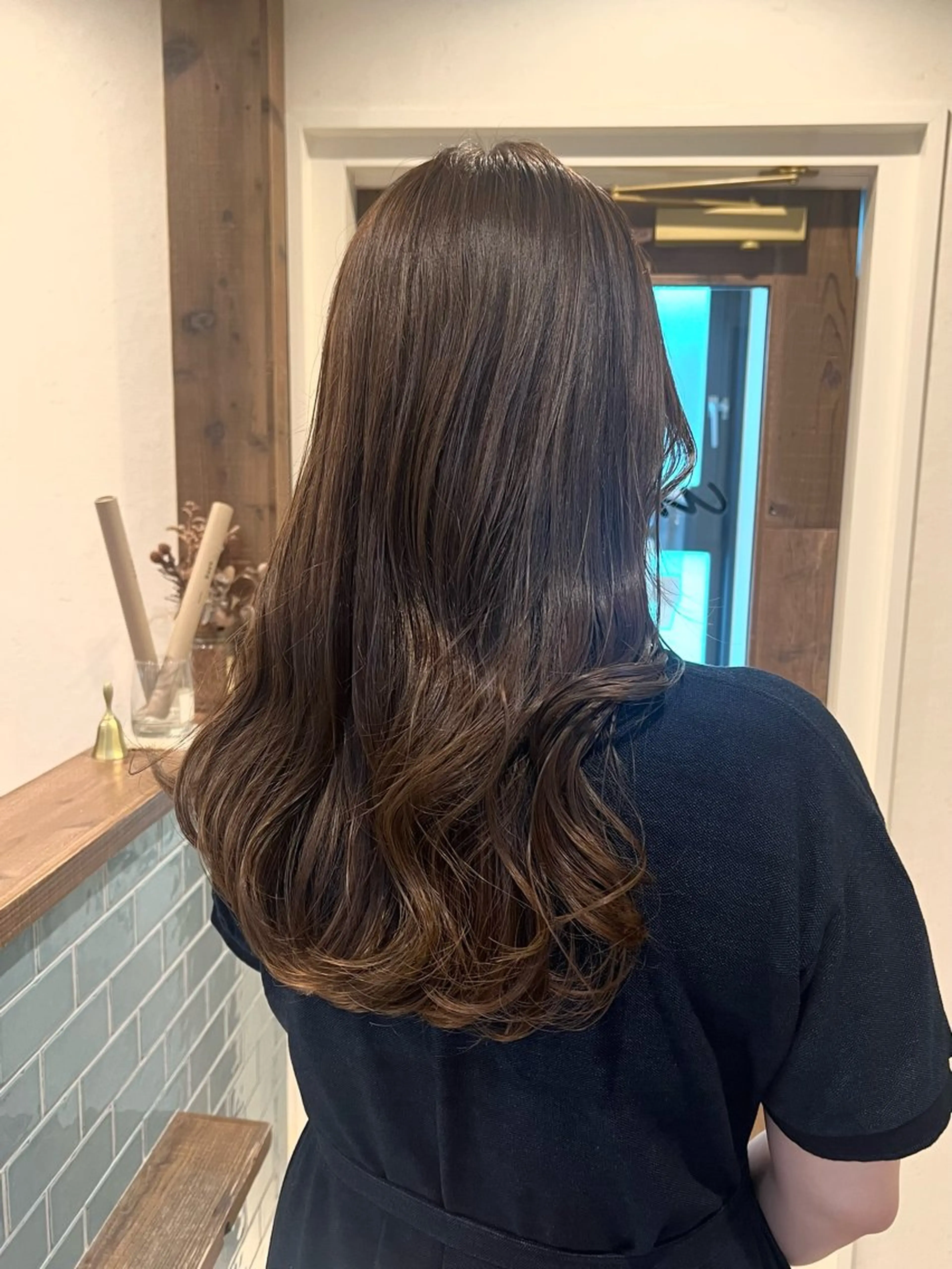 ロング カラー ベージュカラー ヘアカラー トリートメント 工藤 梨花のヘアスタイル