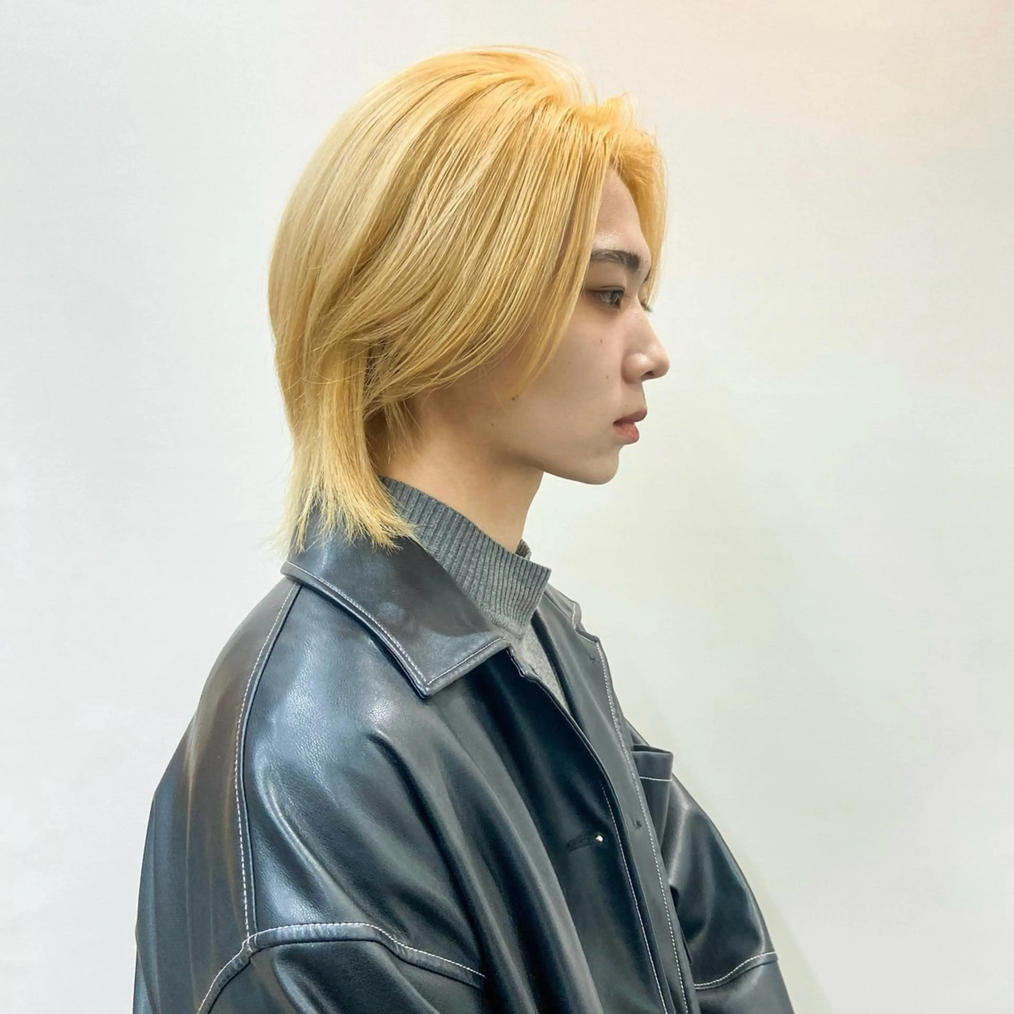 メンズ メンズハイトーン 藤山大地/髪質改善 /透明感/ブリーチのヘアスタイル