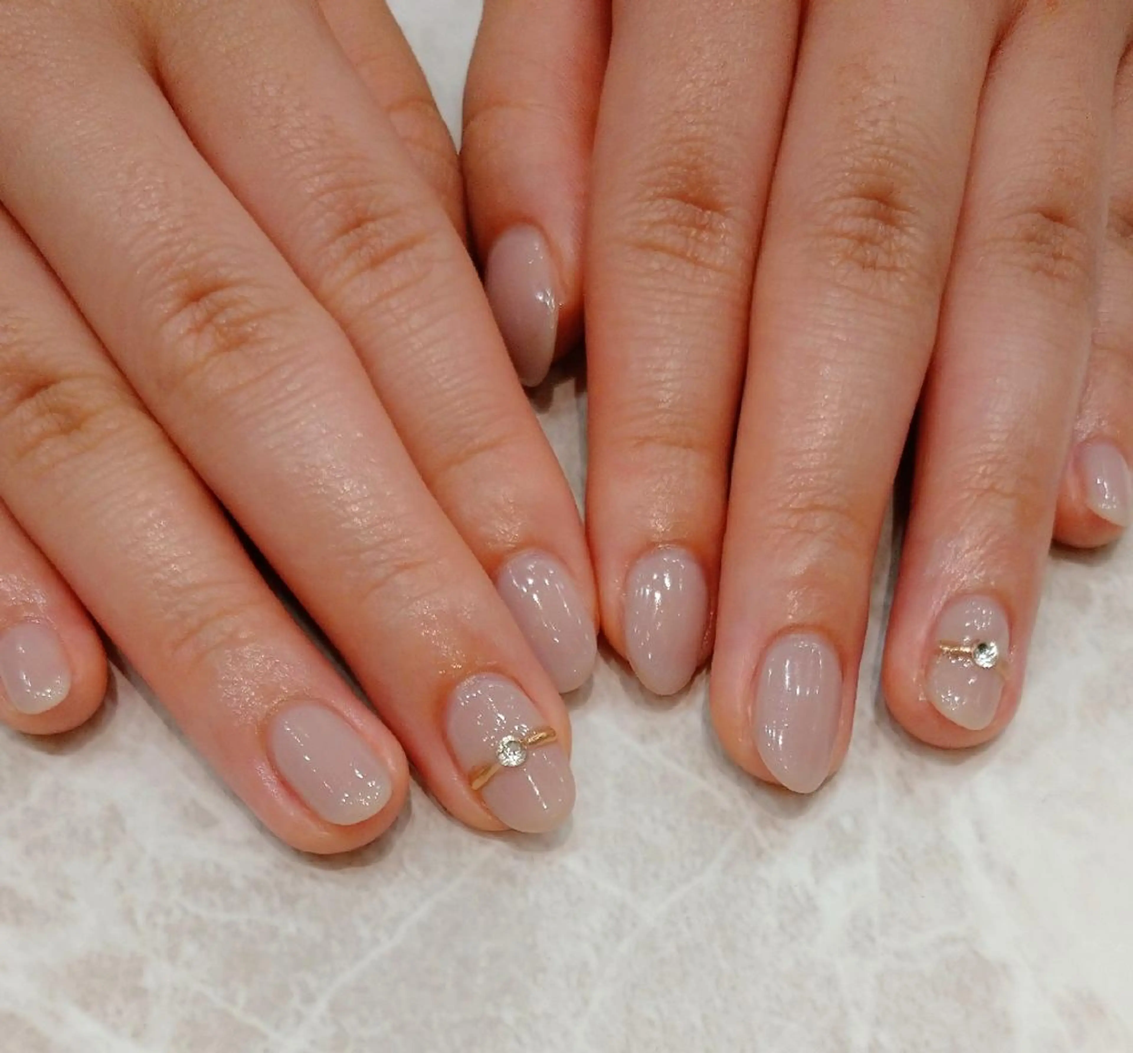 ネイル ジェルネイル ワンカラーネイル パラジェル シンプルネイル 冬ネイル ハンドネイル 會田 瑠衣のネイルデザイン