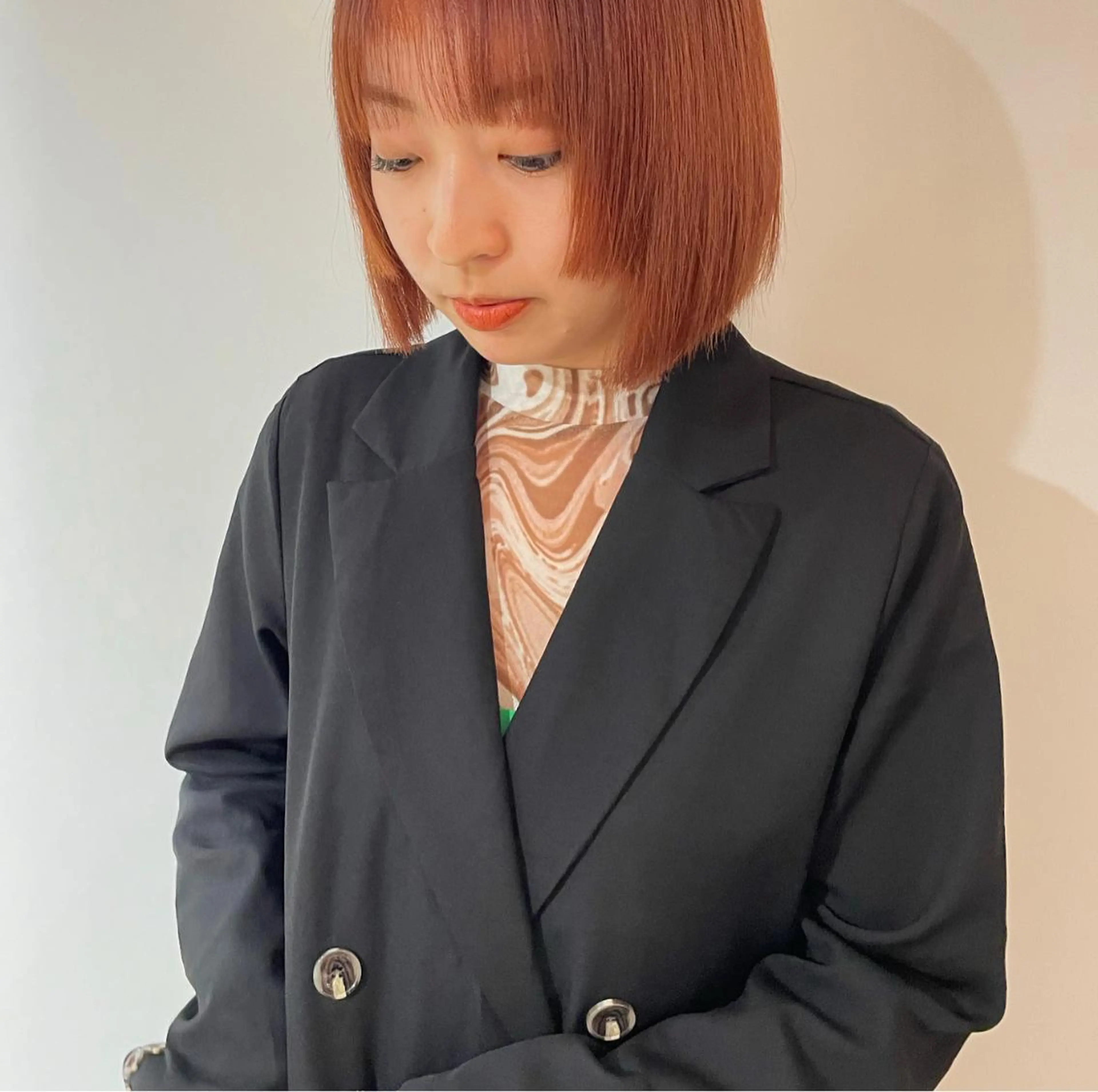 ミディアム カラー ブリーチ ブラウンカラー オレンジ オレンジブラウン ボブ chiharu ボブ/レイヤーのヘアスタイル