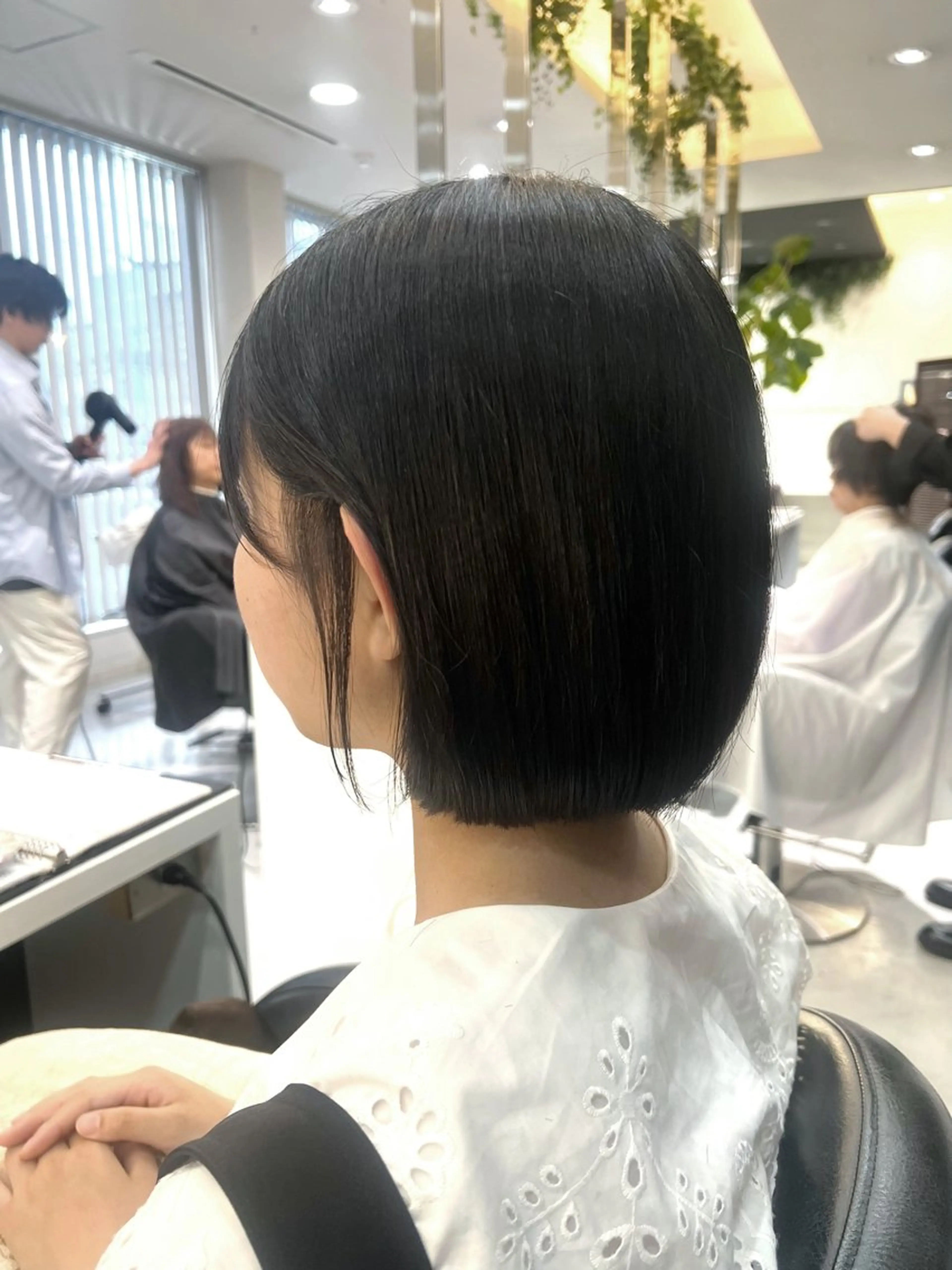 ミディアム 韓国風顔まわり/もみ れ毛/マツエク♡美咲のヘアスタイル