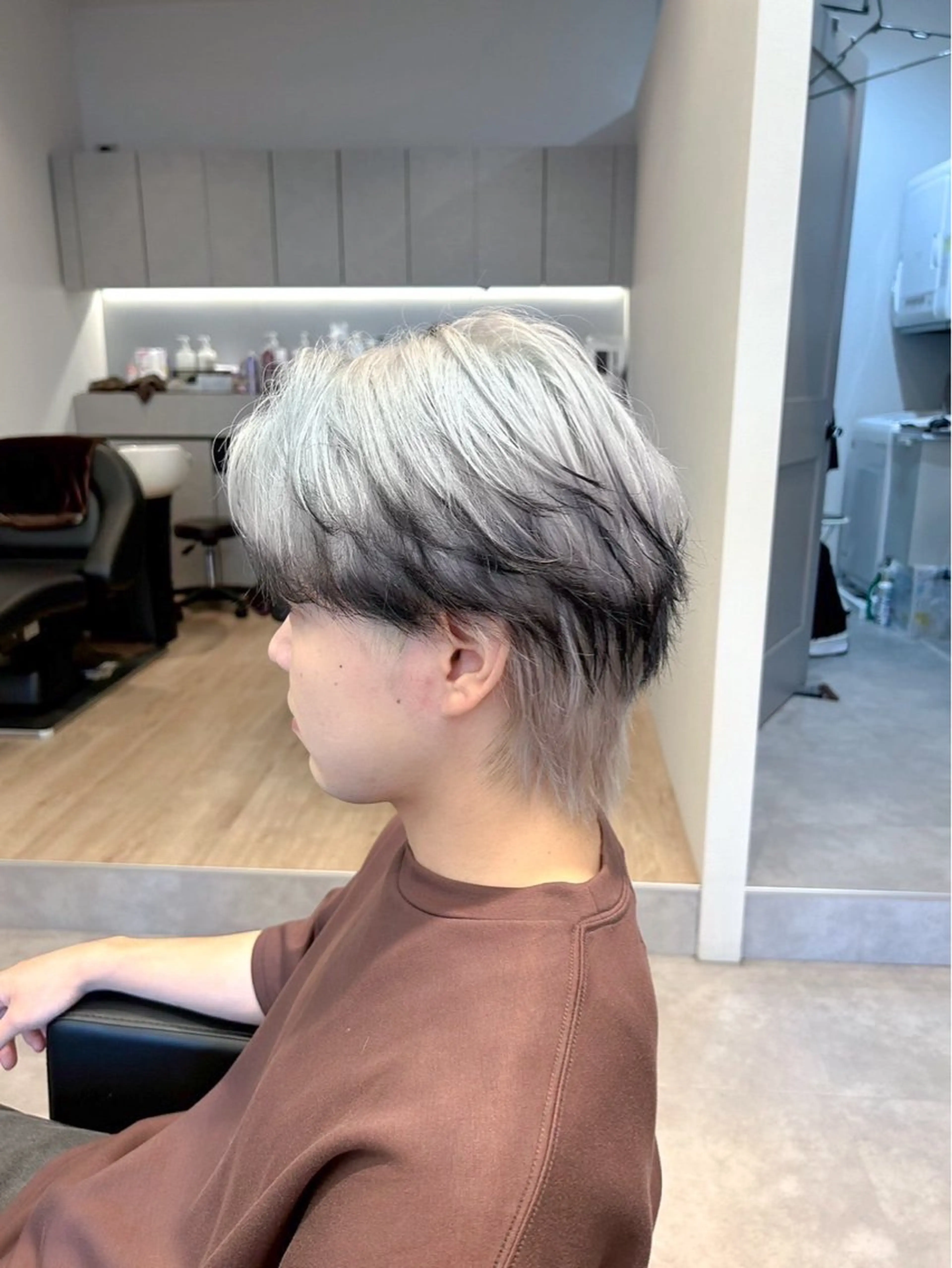 ショート カラー メンズ メンズブリーチ ベージュカラー 黒髪 ブリーチ ヘアカラー Le  soup所属・粟田 剛史のヘアスタイル