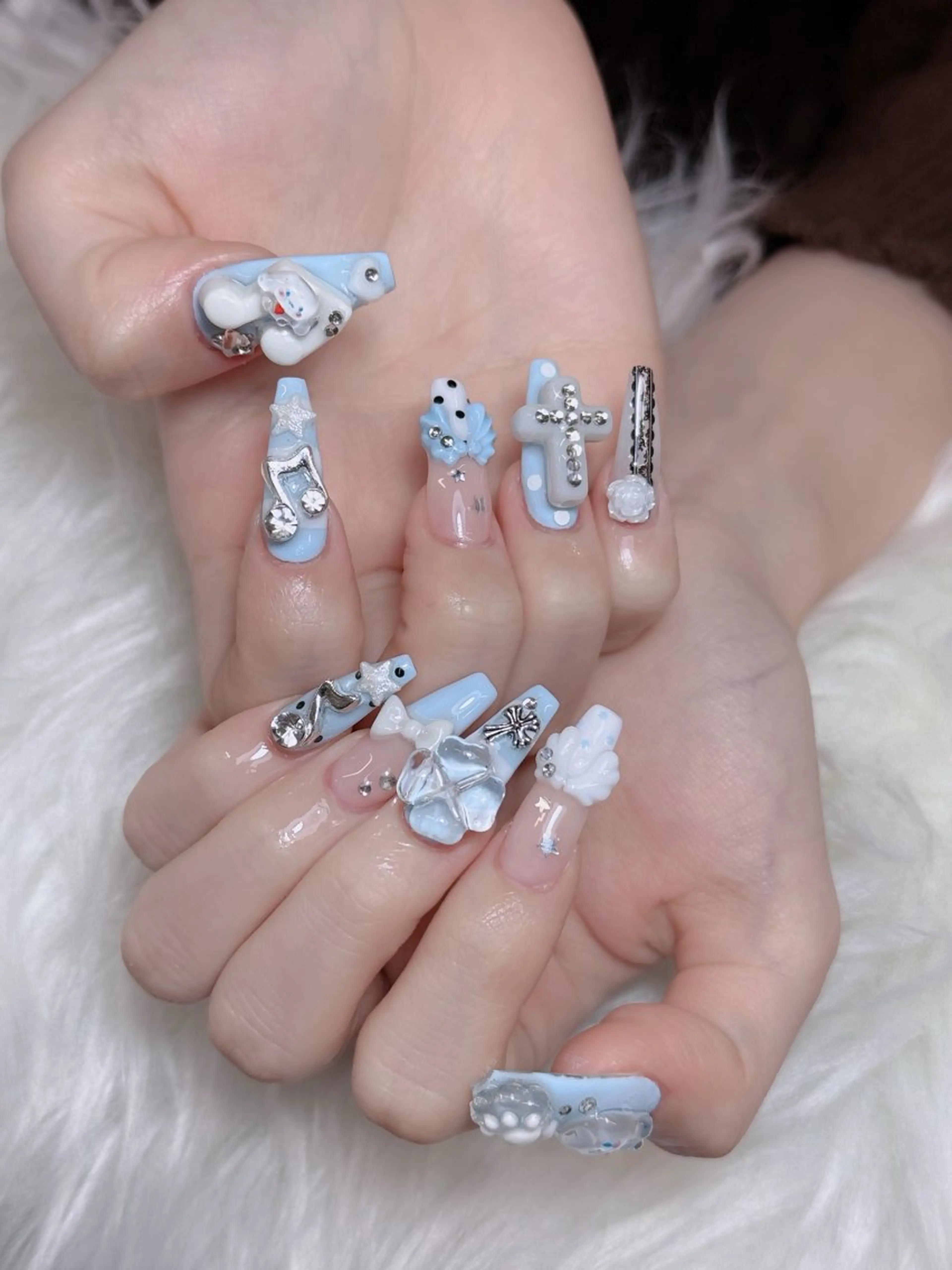 ネイル オーロラネイル チークネイル フットネイル フレンチネイル ハロウィン ハンドネイル Lumi Nail 新大久保3‘のネイルデザイン