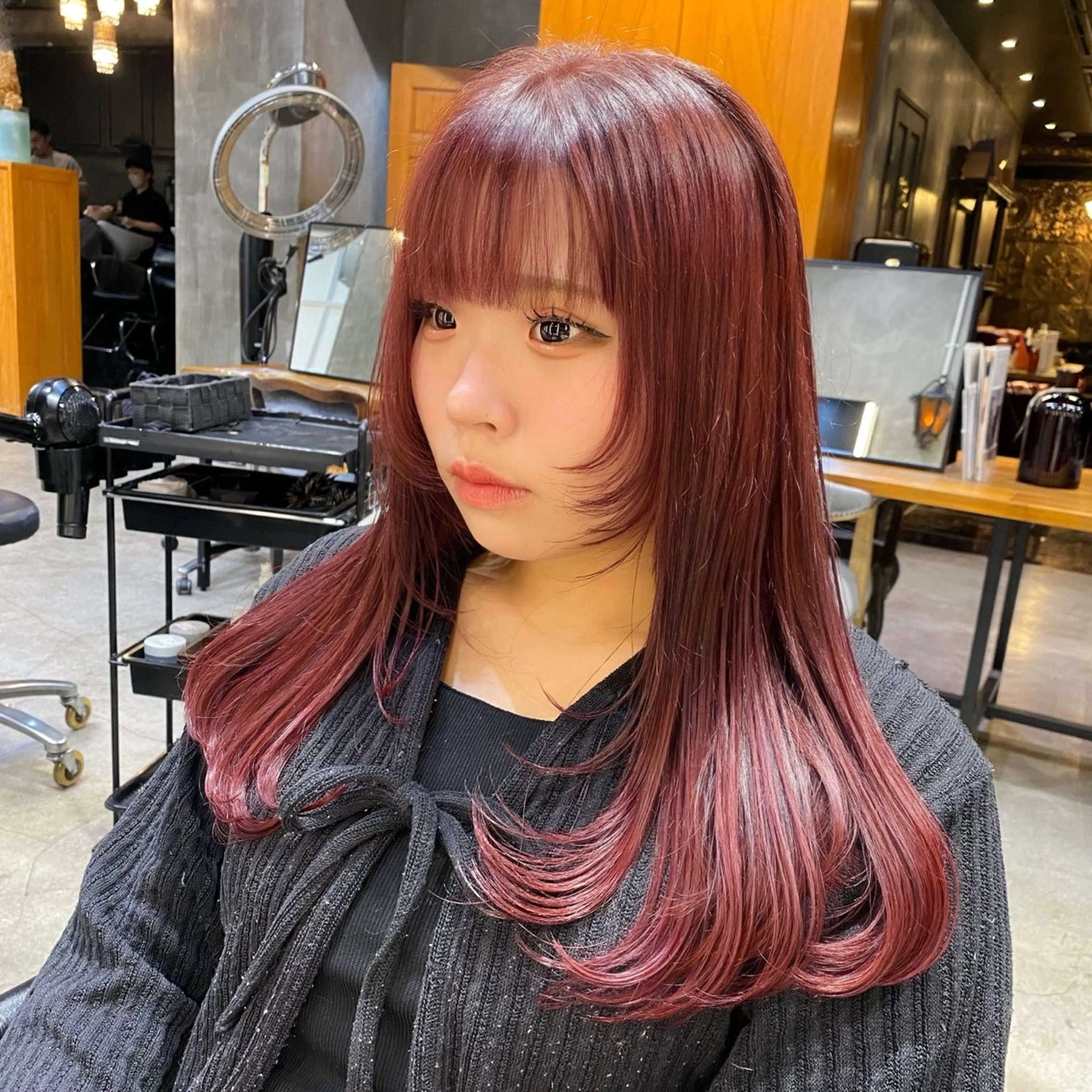 ロング カラー ボルドーカラー イルミナカラー レイヤーカット カット ヘアカラー トリートメント ブリーチなしダブル カラー🧸🐺陽介のヘアスタイル