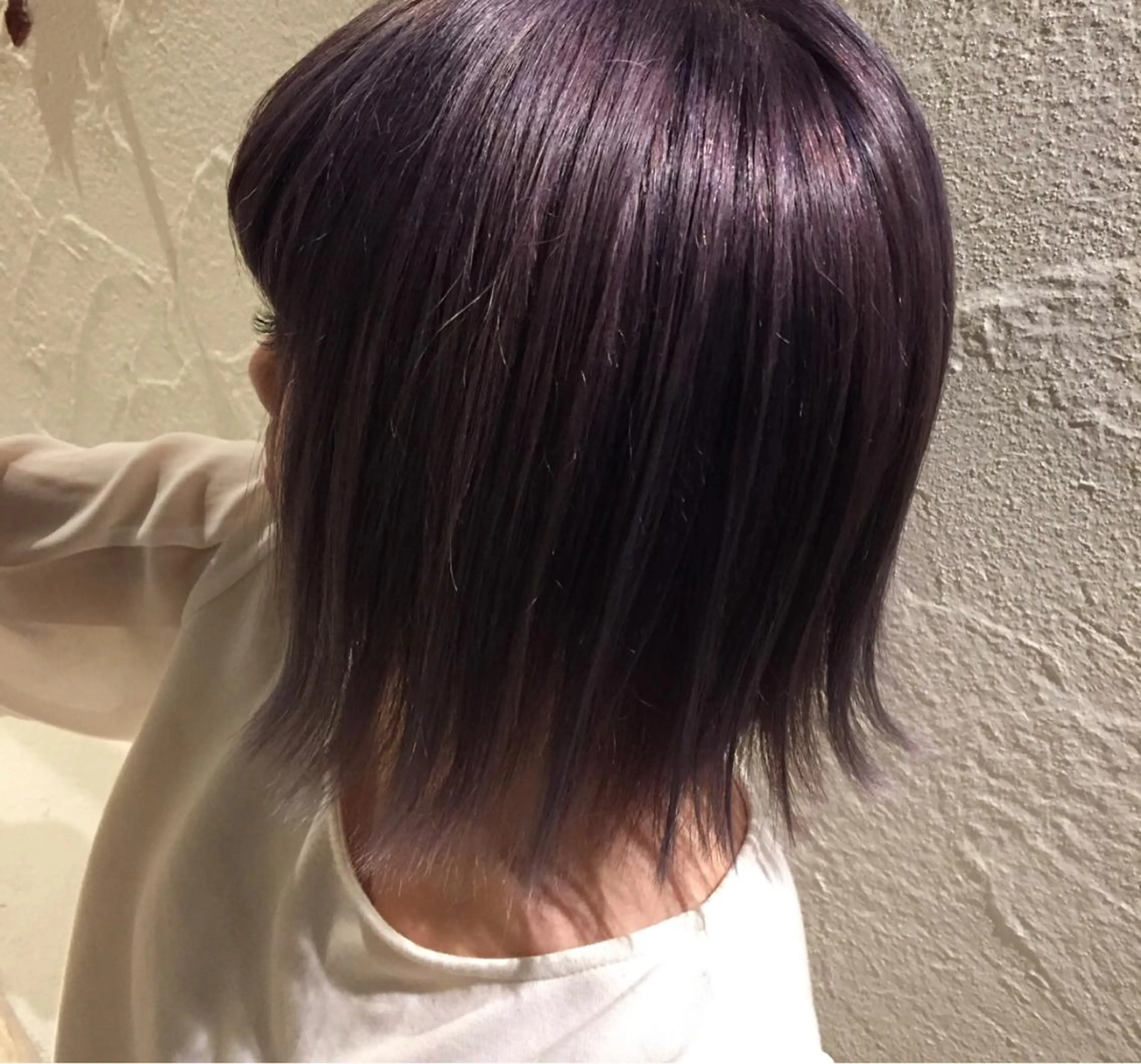 ショート カラー ブリーチ ハイトーンカラー ラベンダーカラー 小森 拓哉のヘアスタイル