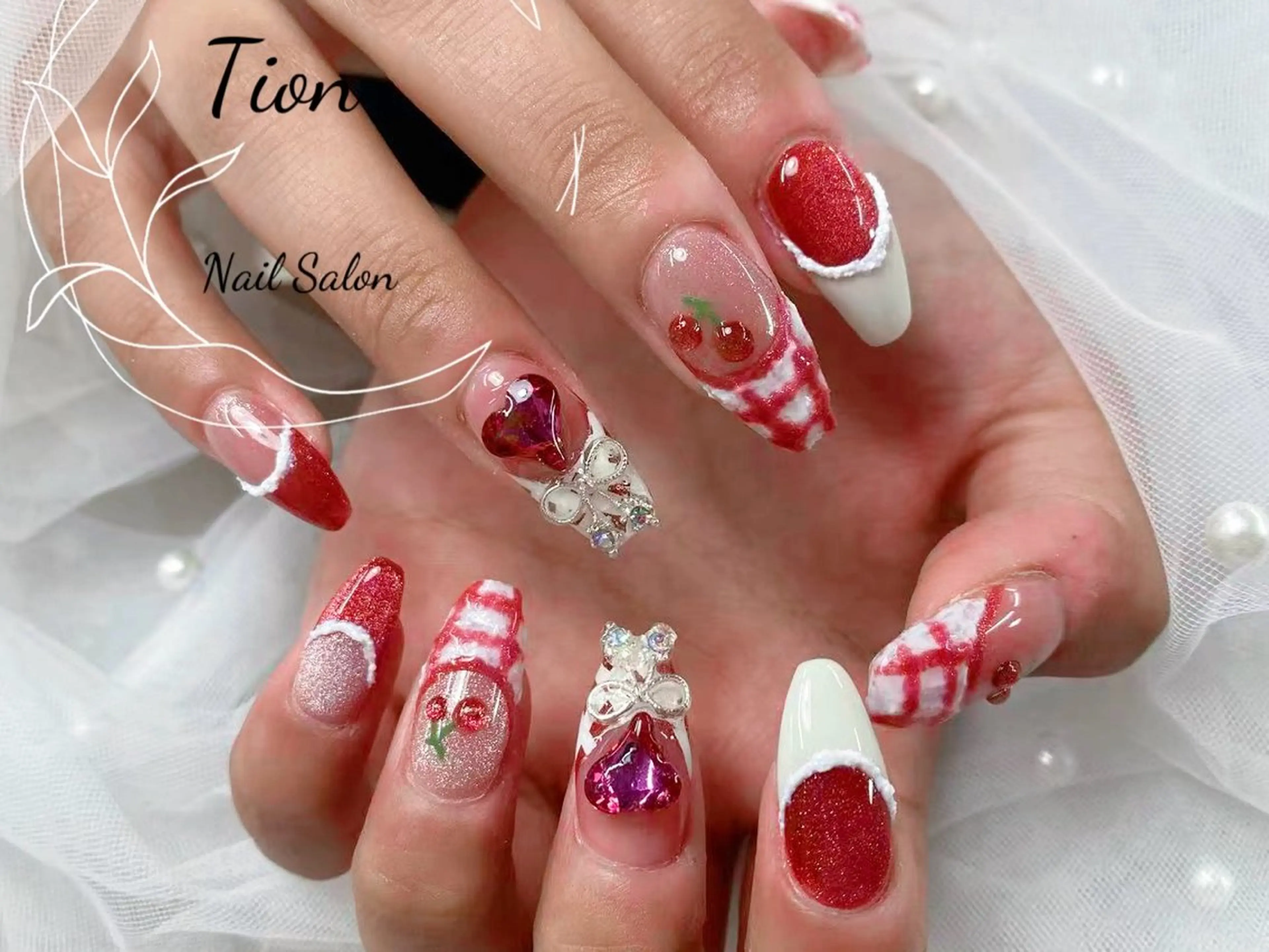 ネイル チークネイル 長さ出し フットネイル フレンチネイル ジェルネイル Nailsalon Tion武蔵小杉店所属・Nailsalon Tion武蔵小杉店のネイルデザイン