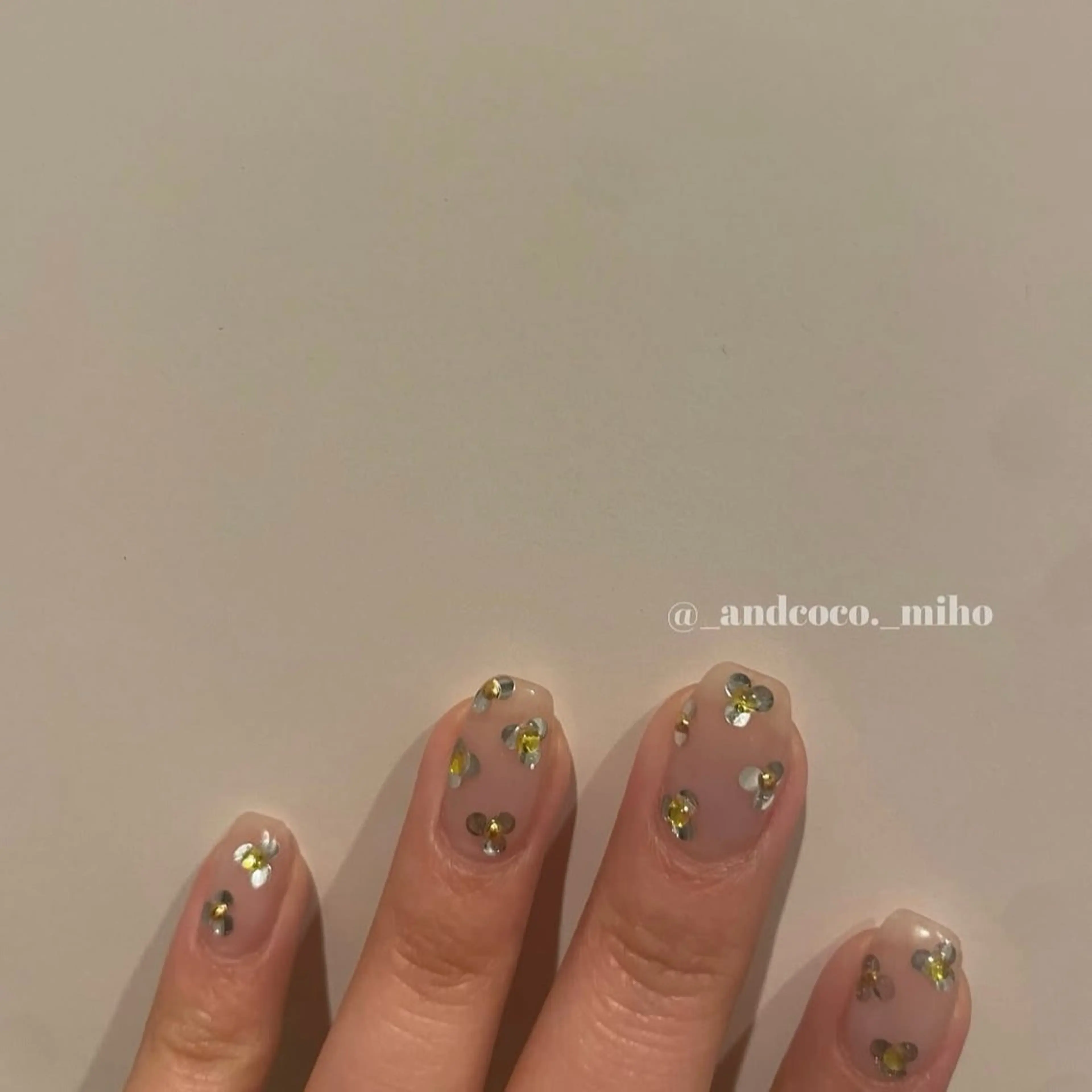 ネイル And  & coco. eyelash & nail所属・Nailist〻 mihoのネイルデザイン