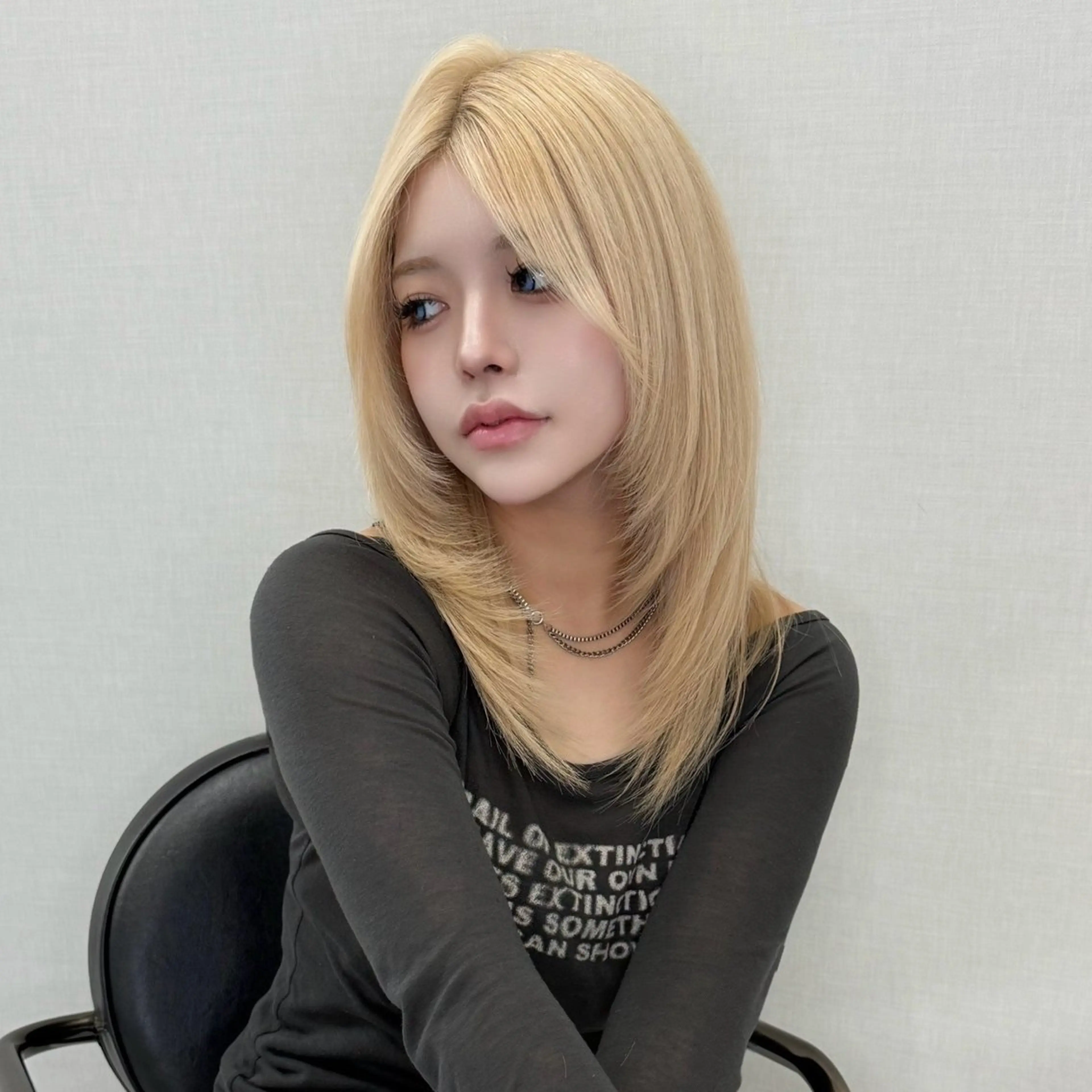 【11月限定】❤️‍🔥トレンドミディアムレイヤーカット❤️‍🔥+一万円相当の高級髪質改善トリートメント付きの写真