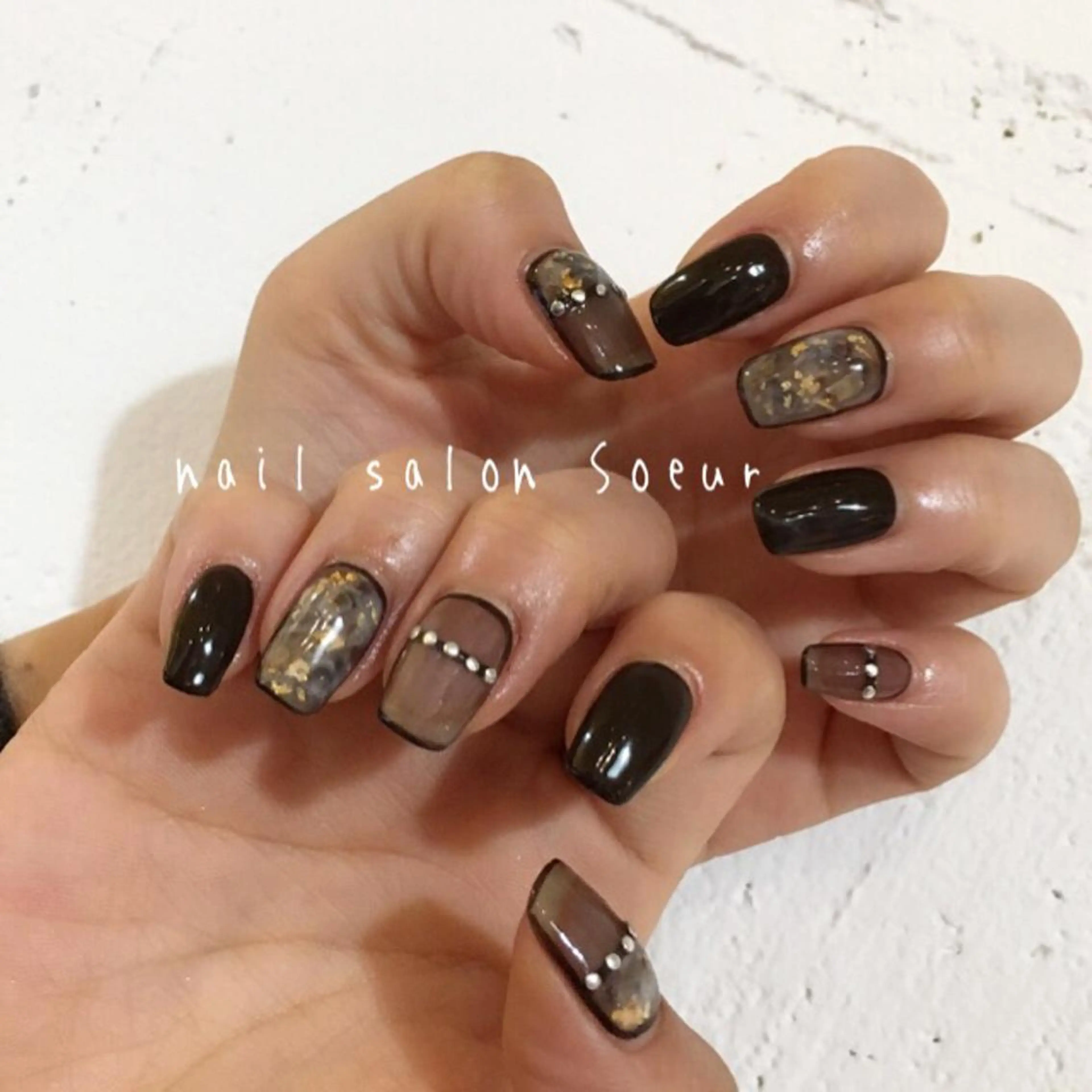 ネイル アートネイル ブラウン ジェルネイル ニュアンスネイル ハンドネイル nail salon Soeurのネイルデザイン