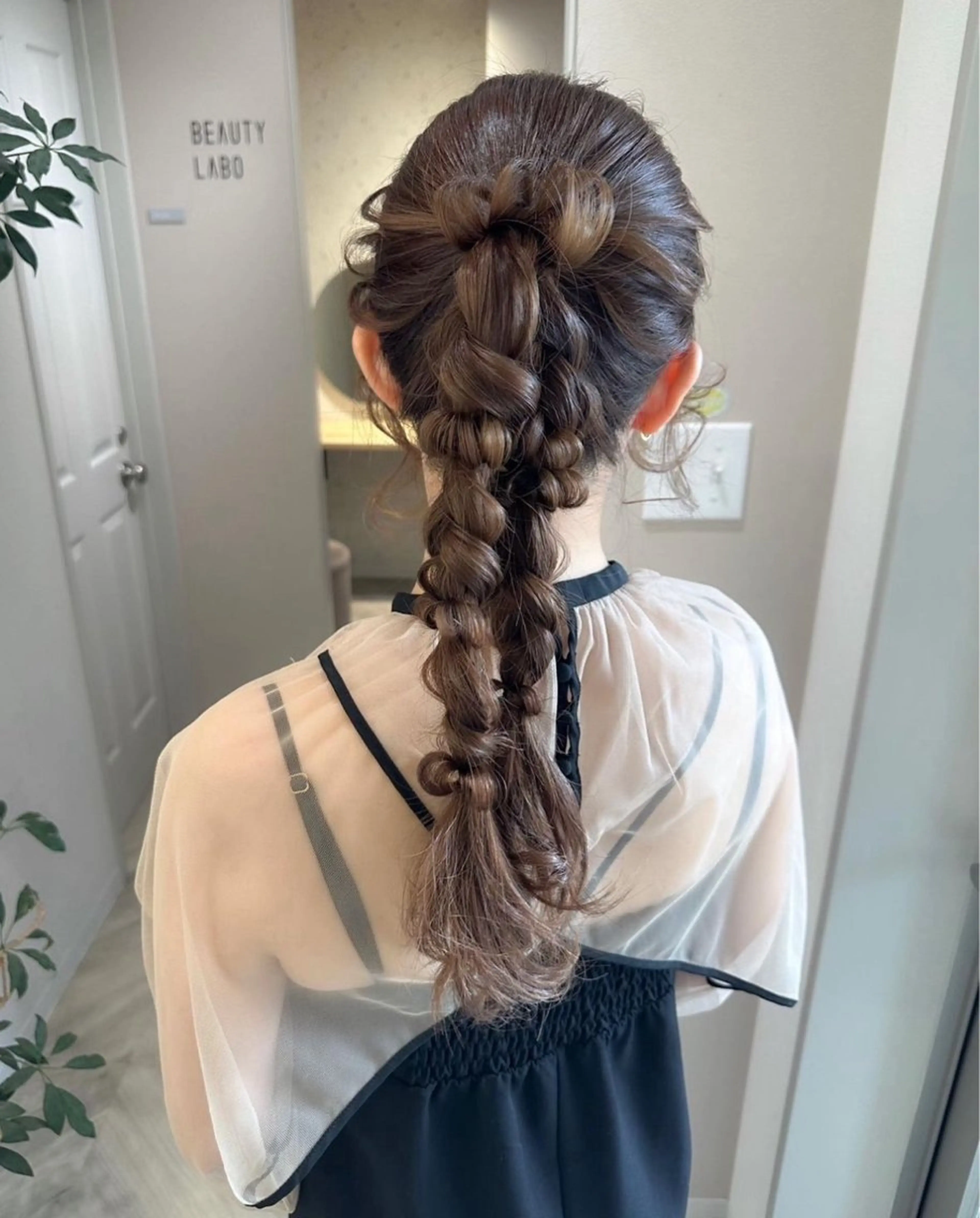 ロング カラー ヘアアレンジ ポニーテール autre所属・大久保 ひでなりのヘアスタイル