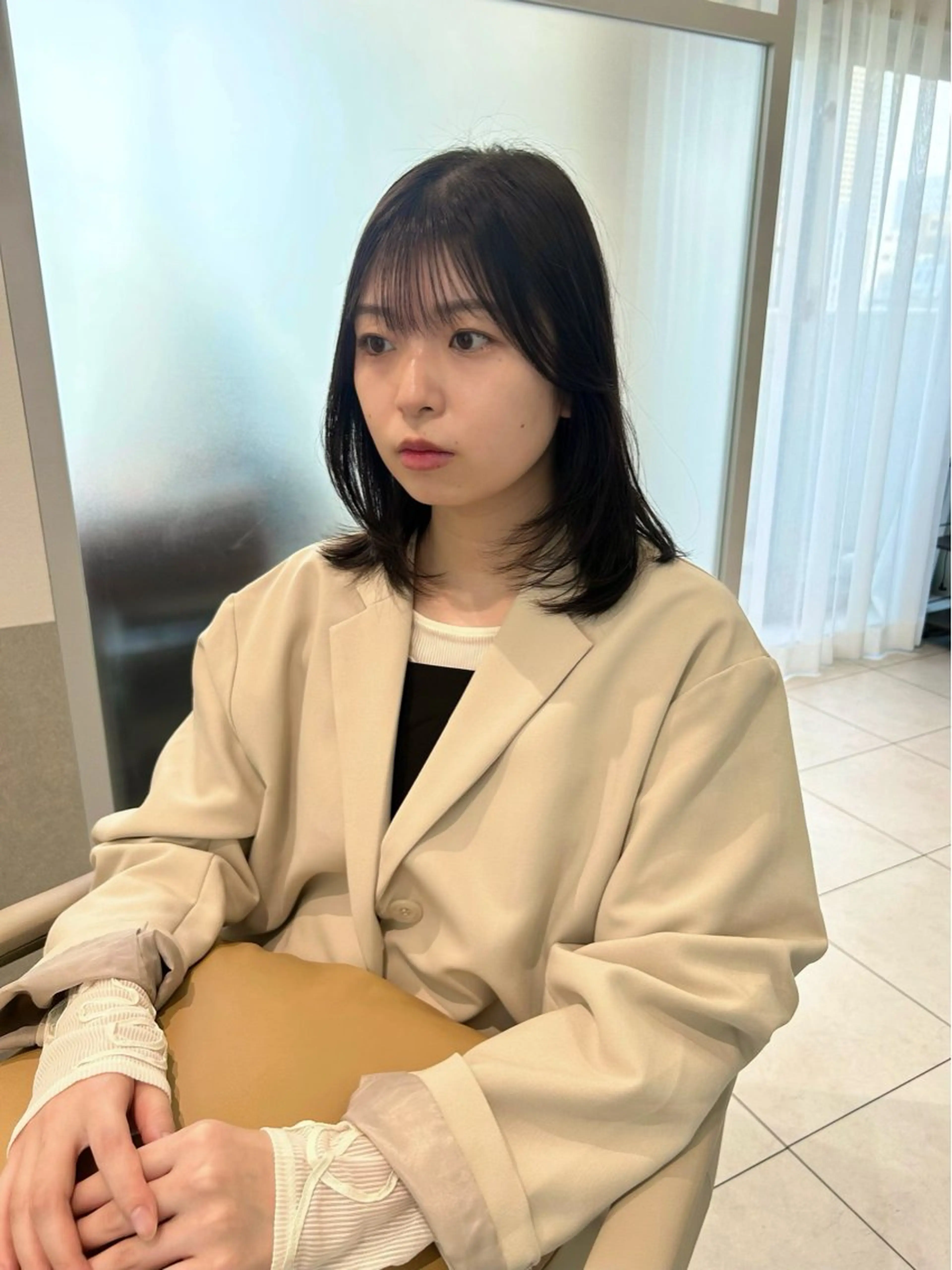 ミディアム カラー カット ヘアカラー トリートメント オリーブ/アッシュ やわらか透明感カラーのヘアスタイル