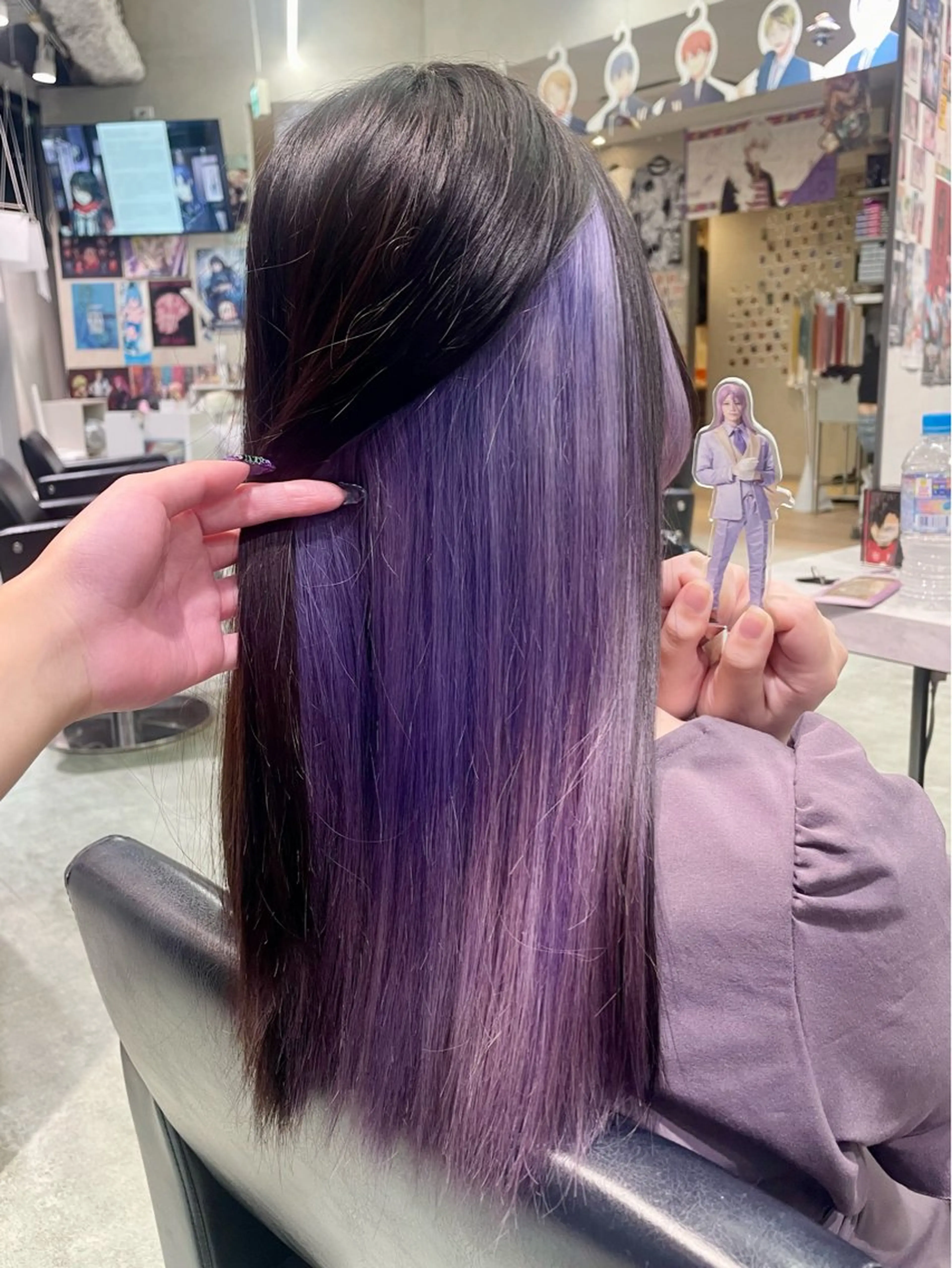 セミロング カラー インナーカラー パープルカラー ヘアカラー 🍭ハイトーン/ レイヤーカット🦄のヘアスタイル