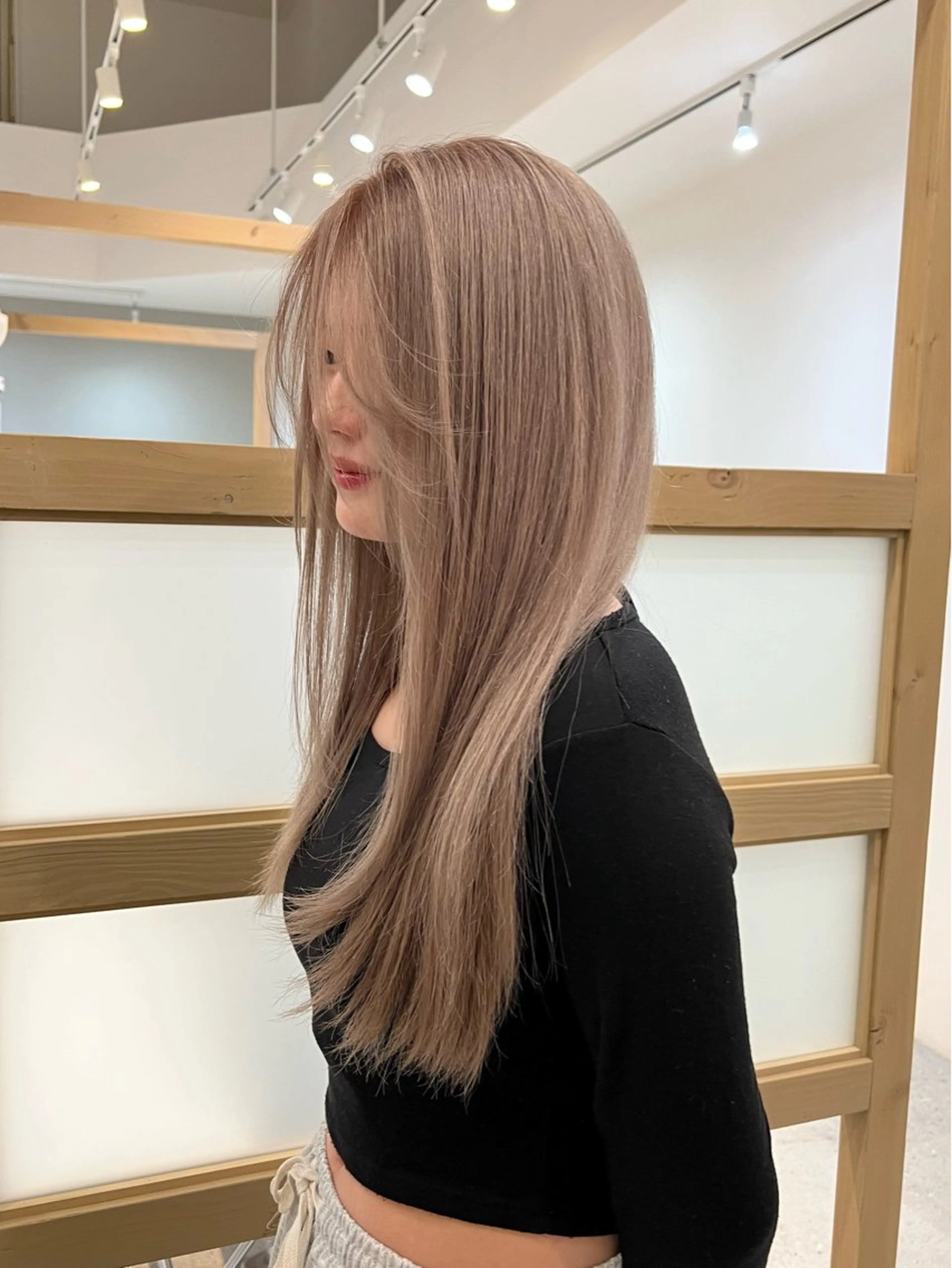 ロング カラー カット ヘアカラー トリートメント Via  京都烏丸所属・ハイトーン/ブロンド /レイヤー/りなのヘアスタイル