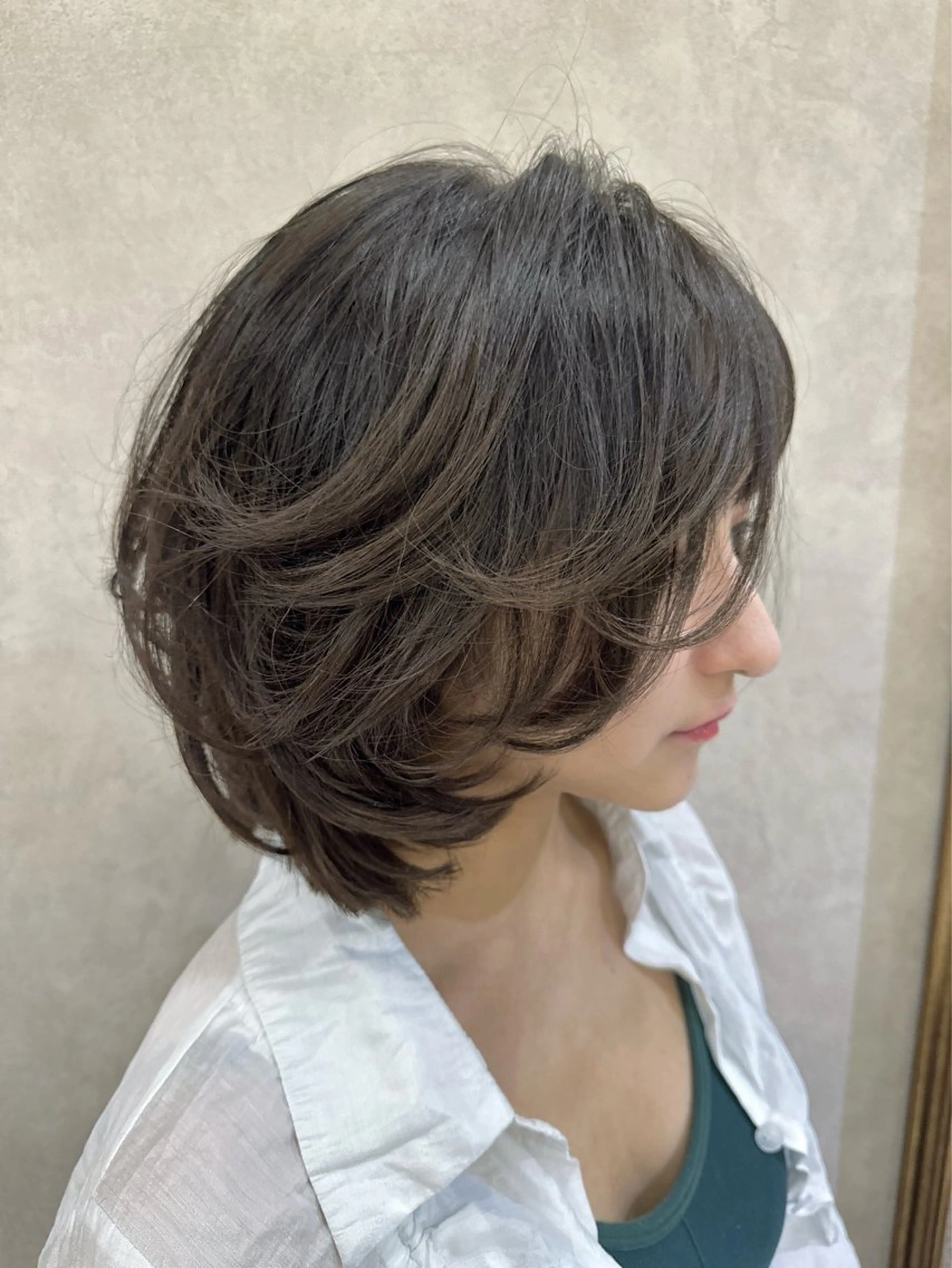 ショート ボブレイヤー ボブ レイヤーカット nico. Julieのヘアスタイル