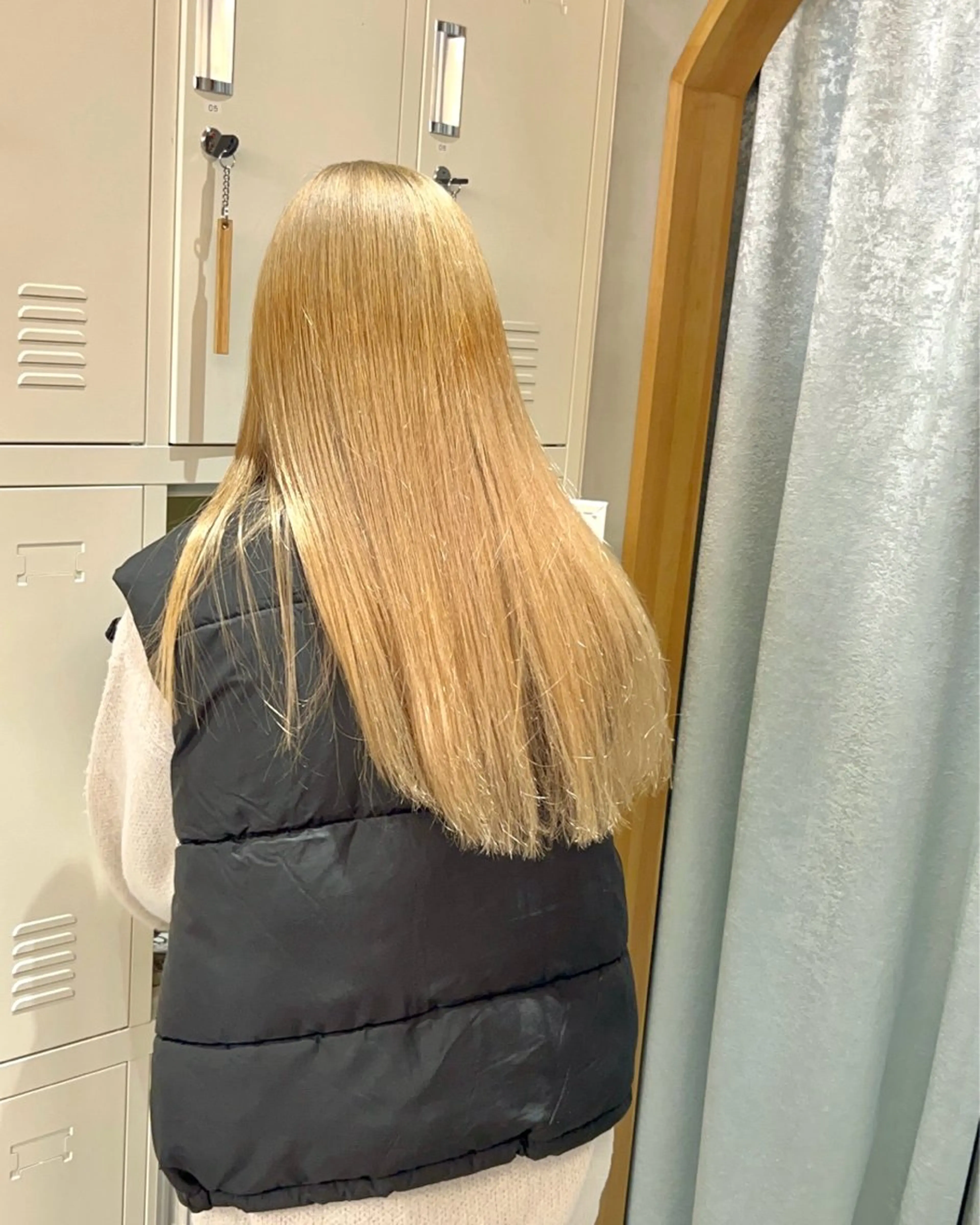 ロング カット ヘアカラー トリートメント 🩵縮毛矯正/ブリー チ/髪質改善/いつかのヘアスタイル