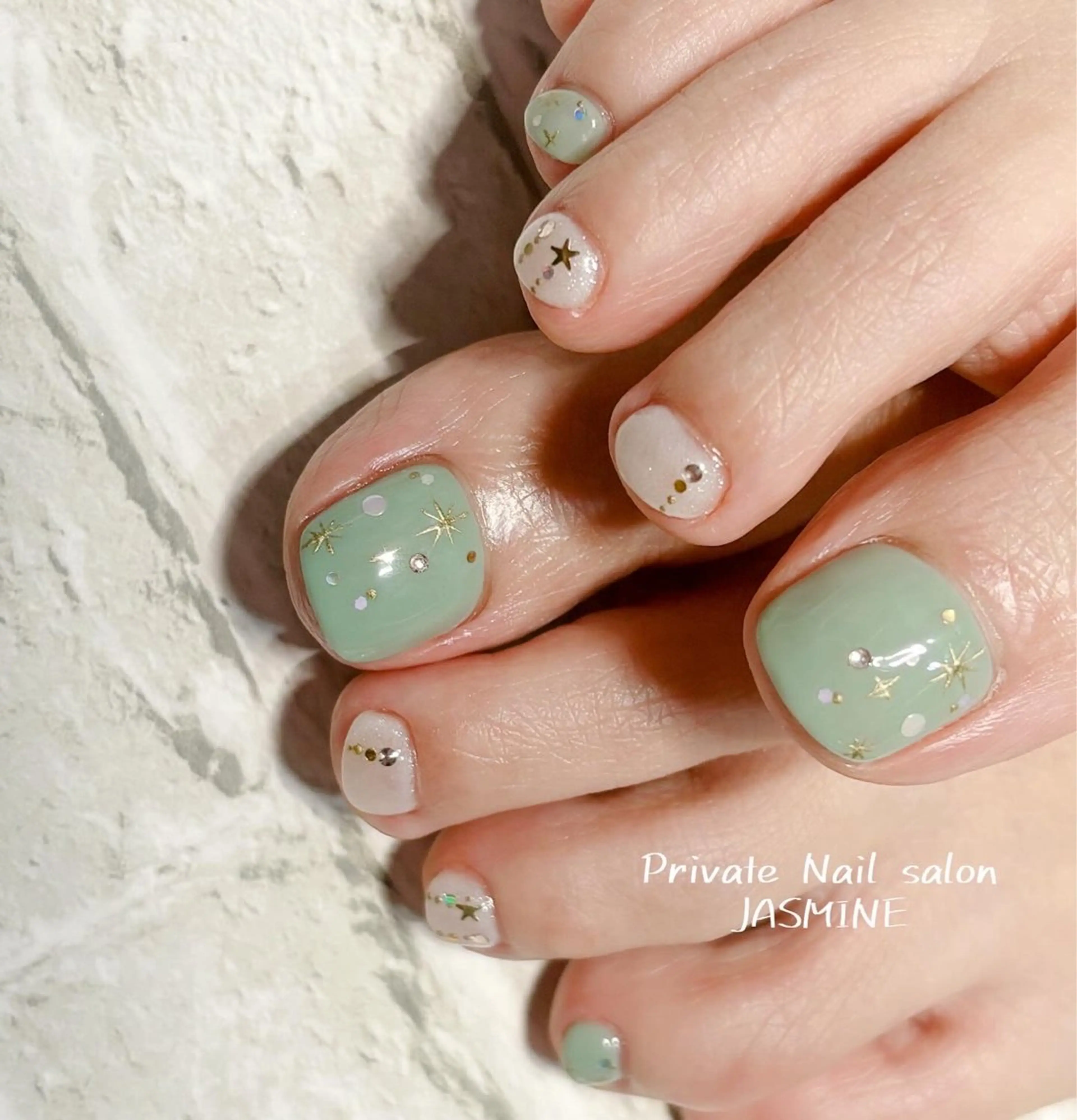 ネイル フットネイル グリーン キラキラネイル フットネイル Nail salon JASMINEのネイルデザイン