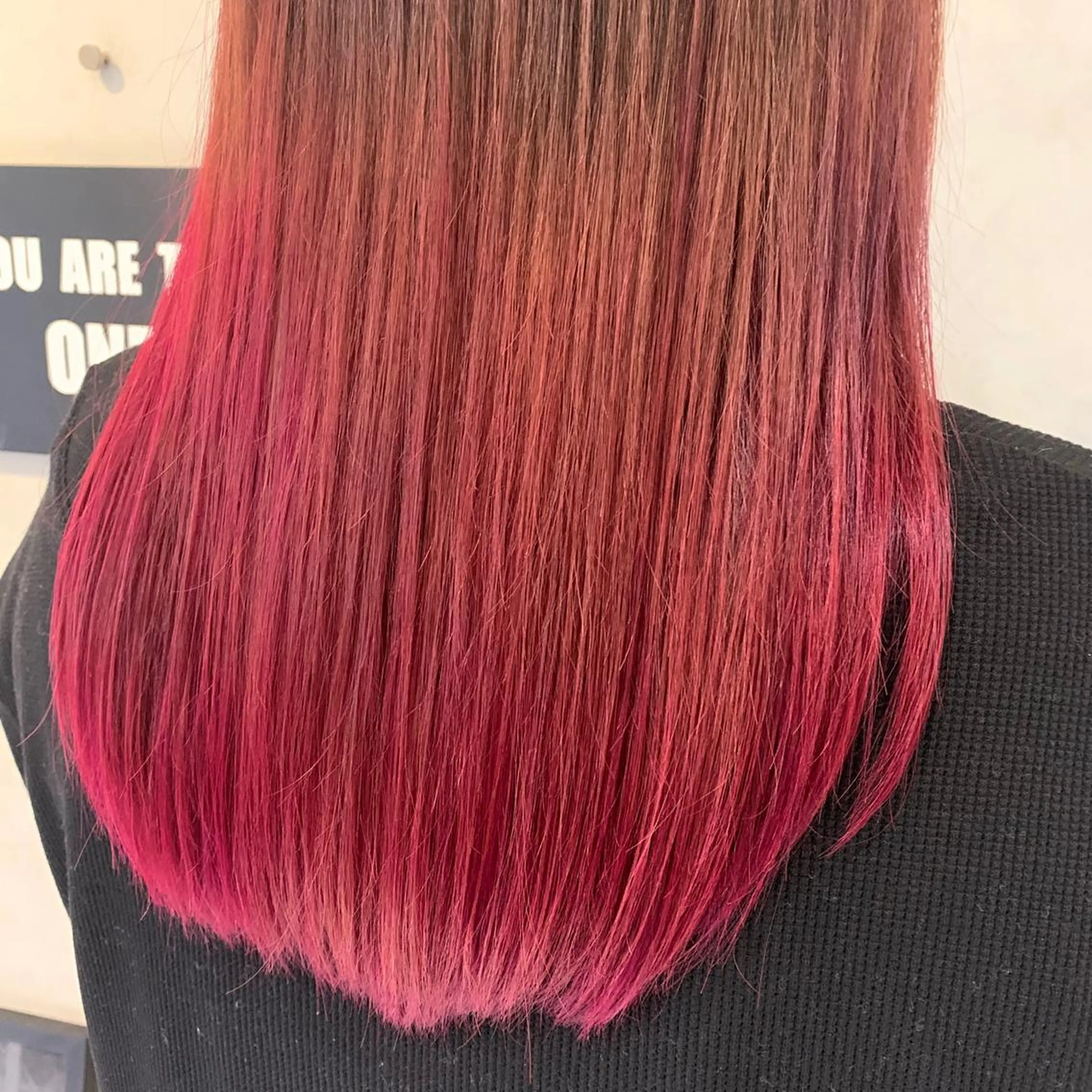 ロング カラー ヘアカラー トリートメント ︎︎☺︎ yuri ︎︎☺︎のヘアスタイル