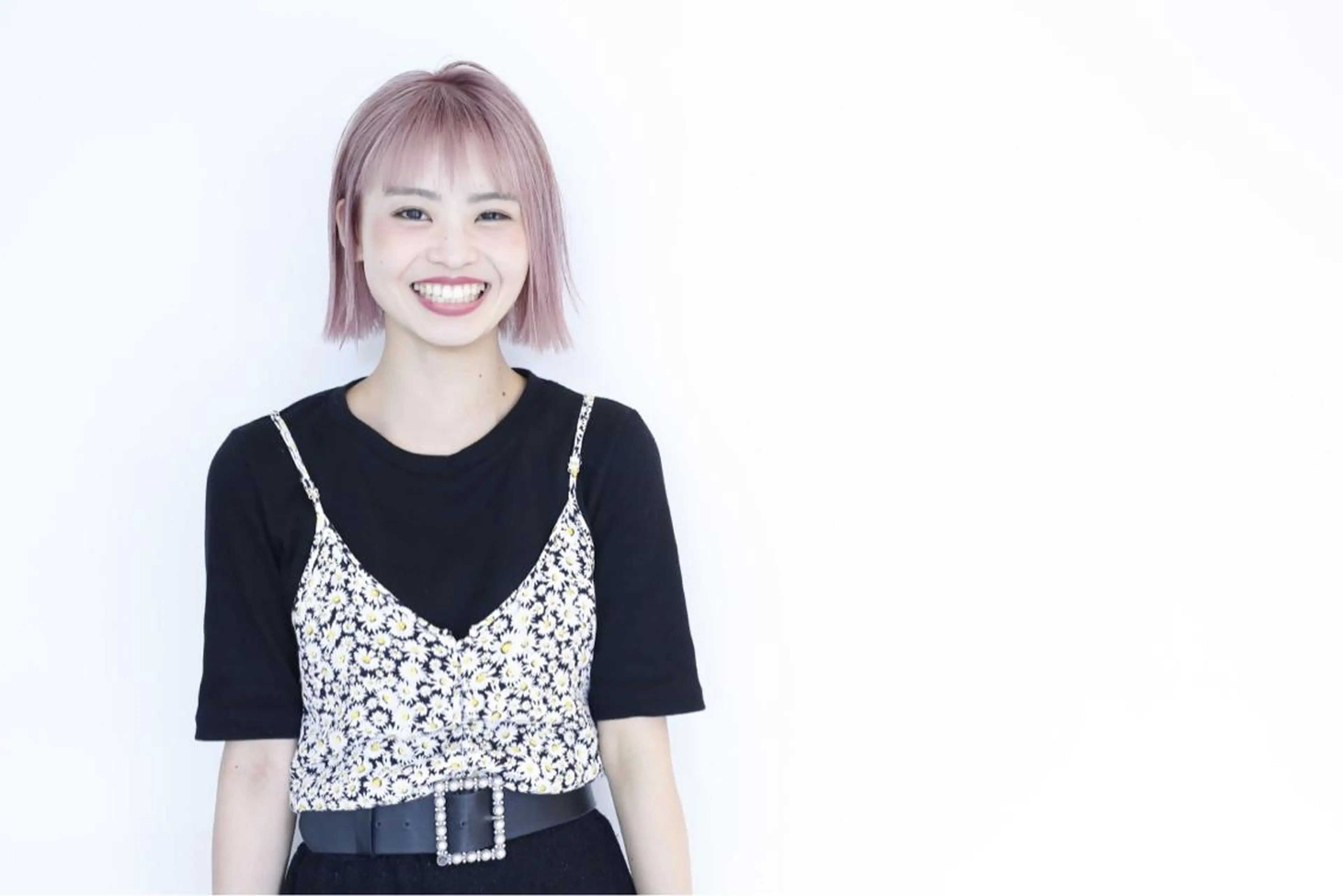 ミディアム カラー ピンクカラー ill.所属・ill［イル］大須 ダブルカラー髪質改善のヘアスタイル