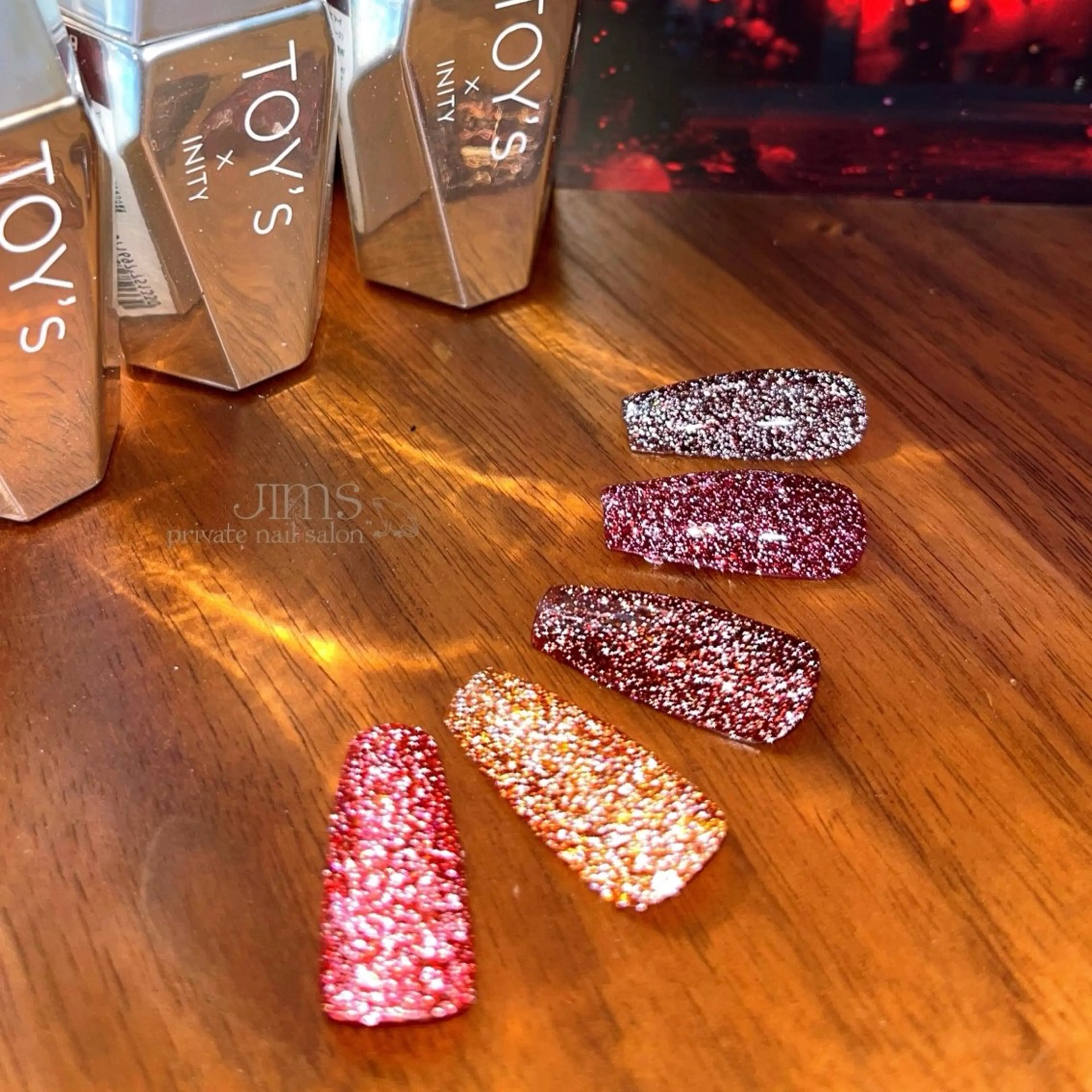 【ハンド】パーティーフラッシュネイル※オフ込みの写真