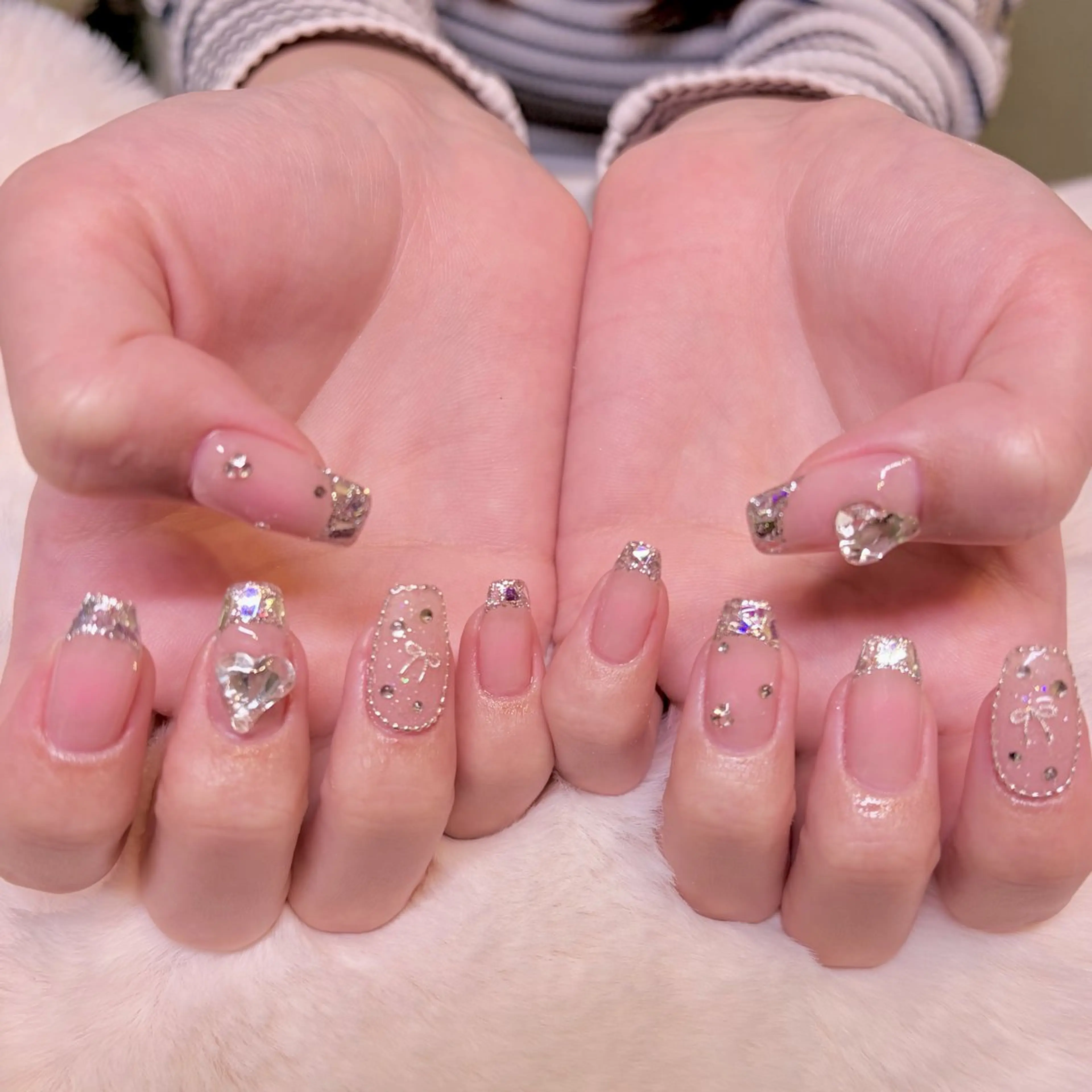 ネイル ガーリー ハンドネイル nail salon e'mu💐のネイルデザイン