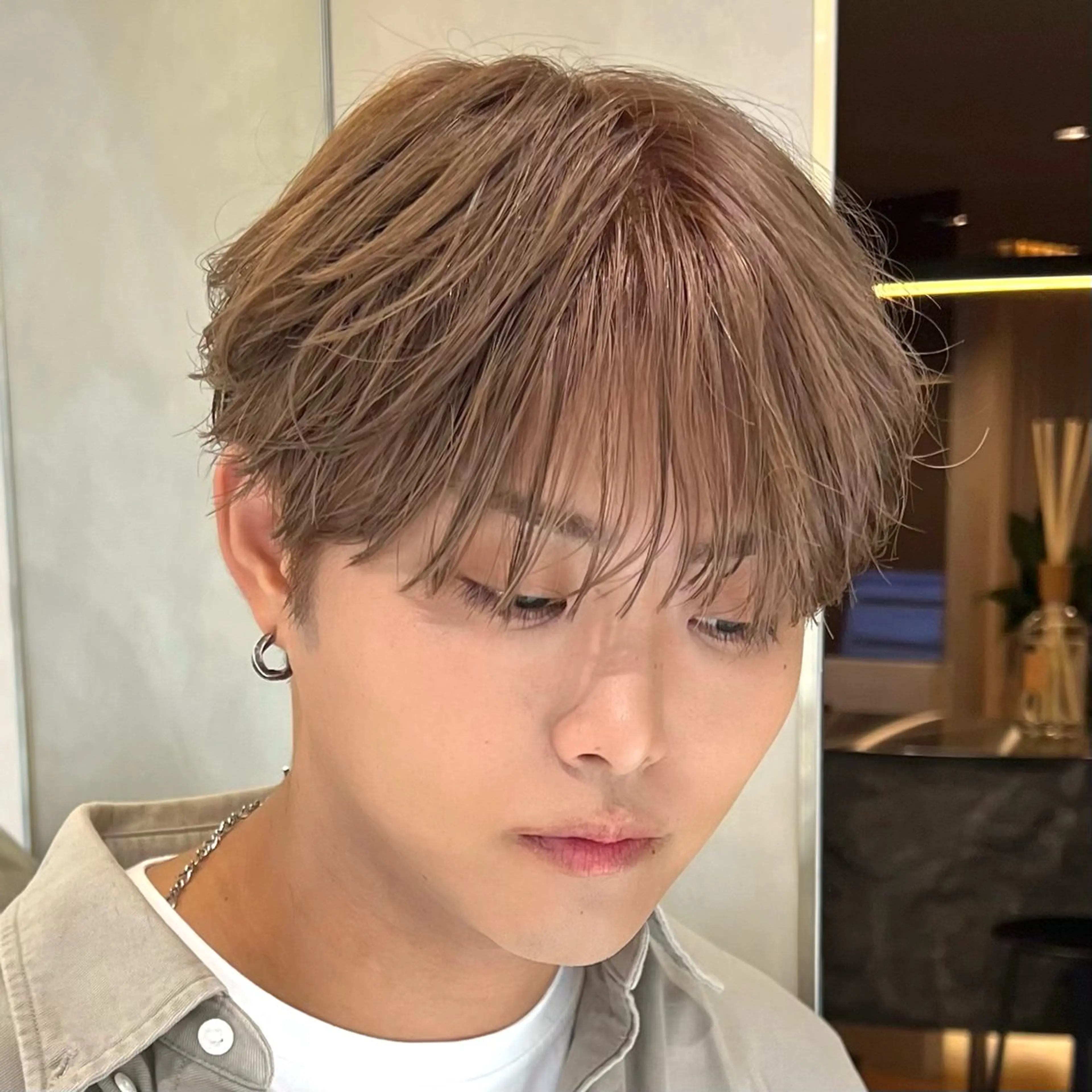 カラー メンズ メンズブリーチ メンズ韓国風 ブリーチ カット ヘアカラー トリートメント メンズ支持率No.1 縮毛矯正/千原 涼麻のヘアスタイル